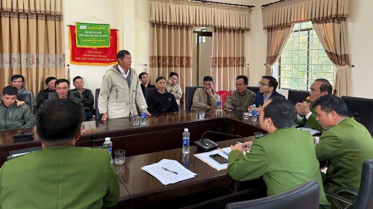 Quảng Trị tăng cường đảm bảo an toàn đường thủy nội địa- Ảnh 2. Quảng Trị tăng cường đảm bảo an toàn đường thủy nội địa- Ảnh 2.