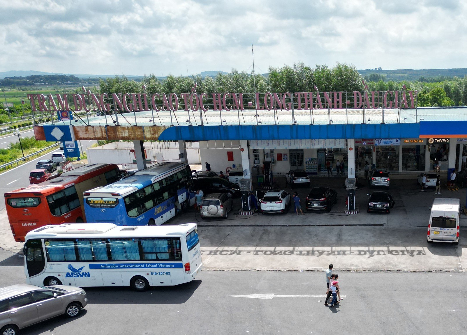 Vụ xăng dầu tr&ecirc;n cao tốc Long Th&agrave;nh: Sở C&ocirc;ng thương y&ecirc;u cầu VEC c&oacute; phương &aacute;n ứng ph&oacute;- Ảnh 2.