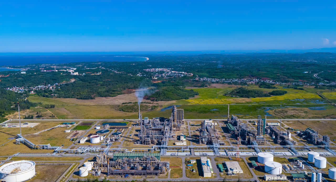 Sẵn sàng khởi công giai đoạn 2 nhà máy lọc dầu trị giá 1,2 tỷ USD- Ảnh 1. Sẵn sàng khởi công giai đoạn 2 nhà máy lọc dầu trị giá 1,2 tỷ USD- Ảnh 1.