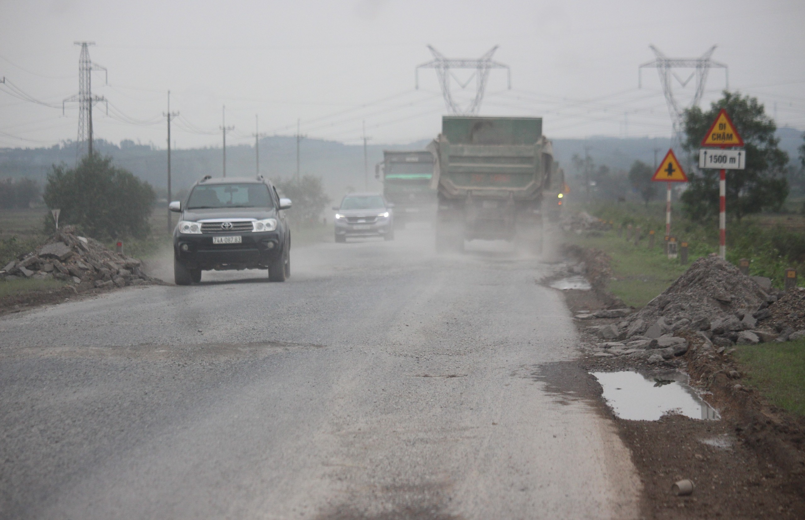 Tuyến tỉnh lộ huyết mạch ở Quảng Trị hư hỏng nặng được đầu tư sửa chữa thế n&agrave;o?- Ảnh 1.