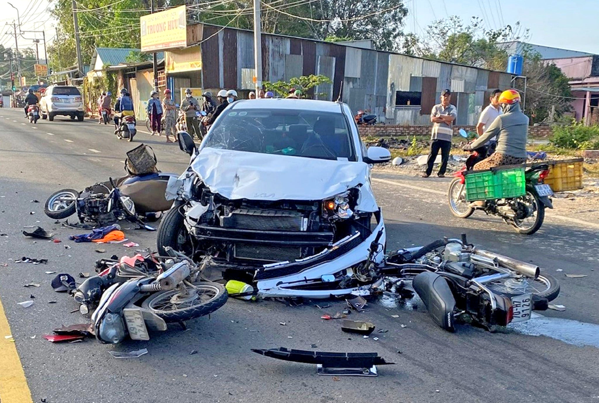 Không cứu giúp người bị TNGT sẽ bị xử lý như thế nào?- Ảnh 1. Không cứu giúp người bị TNGT sẽ bị xử lý như thế nào?- Ảnh 1.