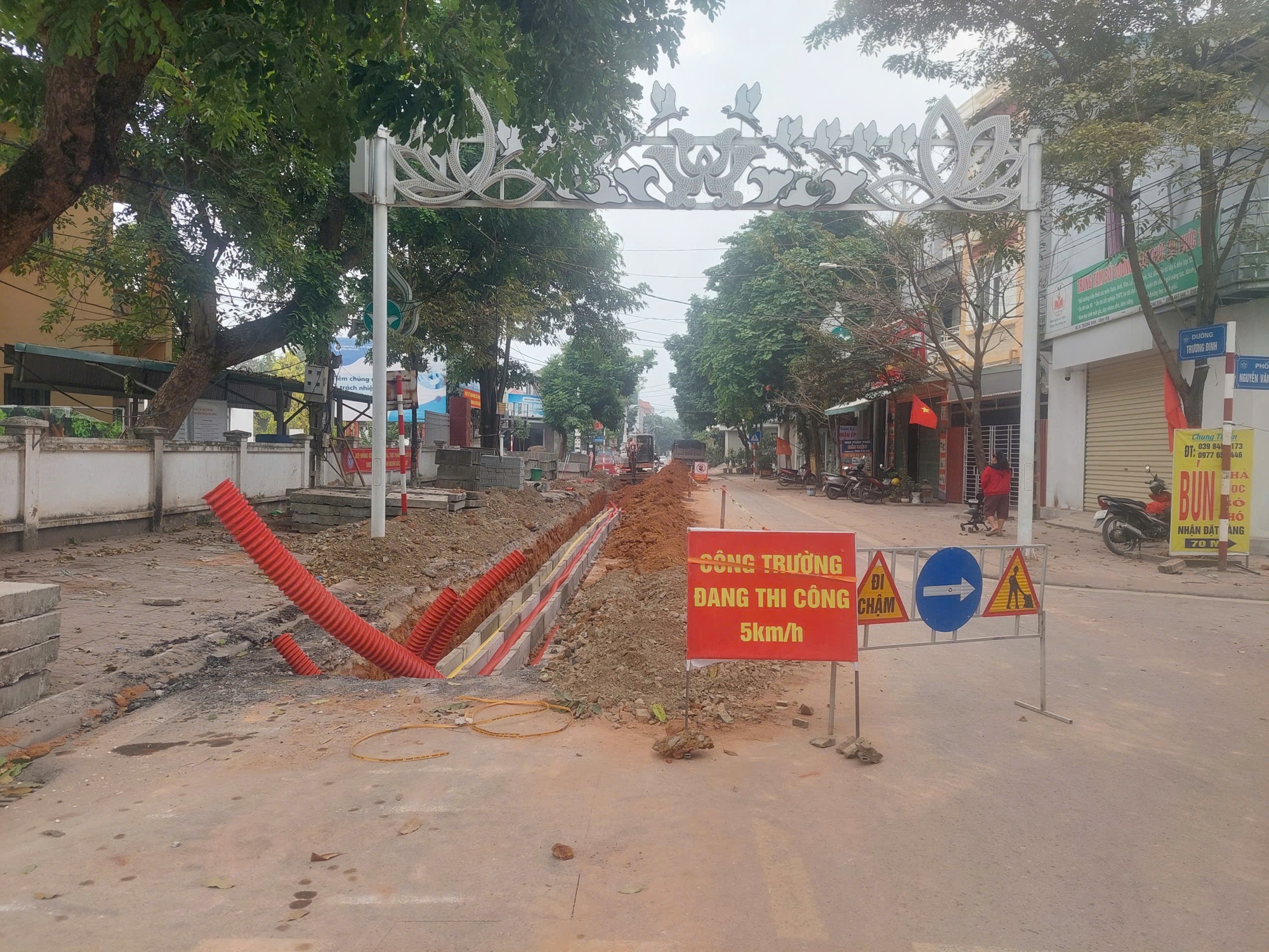 Ph&uacute; Thọ: Nh&agrave; thầu n&acirc;ng cao tr&aacute;ch nhiệm, siết chặt an to&agrave;n lao động tr&ecirc;n c&ocirc;ng trường- Ảnh 3.