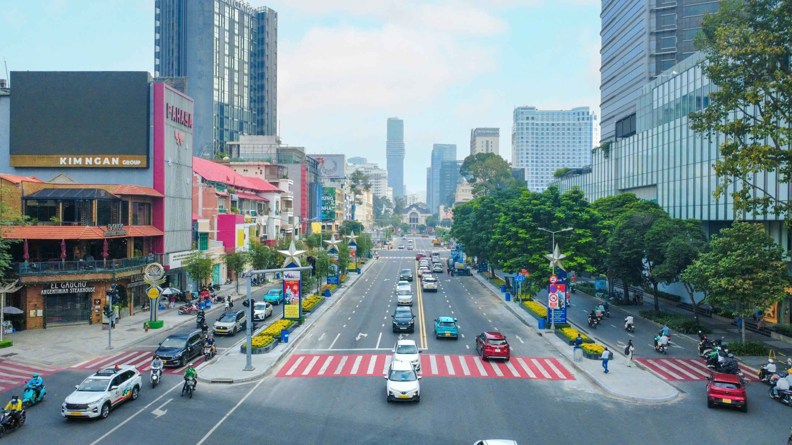 Kh&aacute;nh th&agrave;nh c&ocirc;ng tr&igrave;nh chỉnh trang đường L&ecirc; Lợi, ho&agrave;n thiện diện mạo trung t&acirc;m TP.HCM- Ảnh 5.