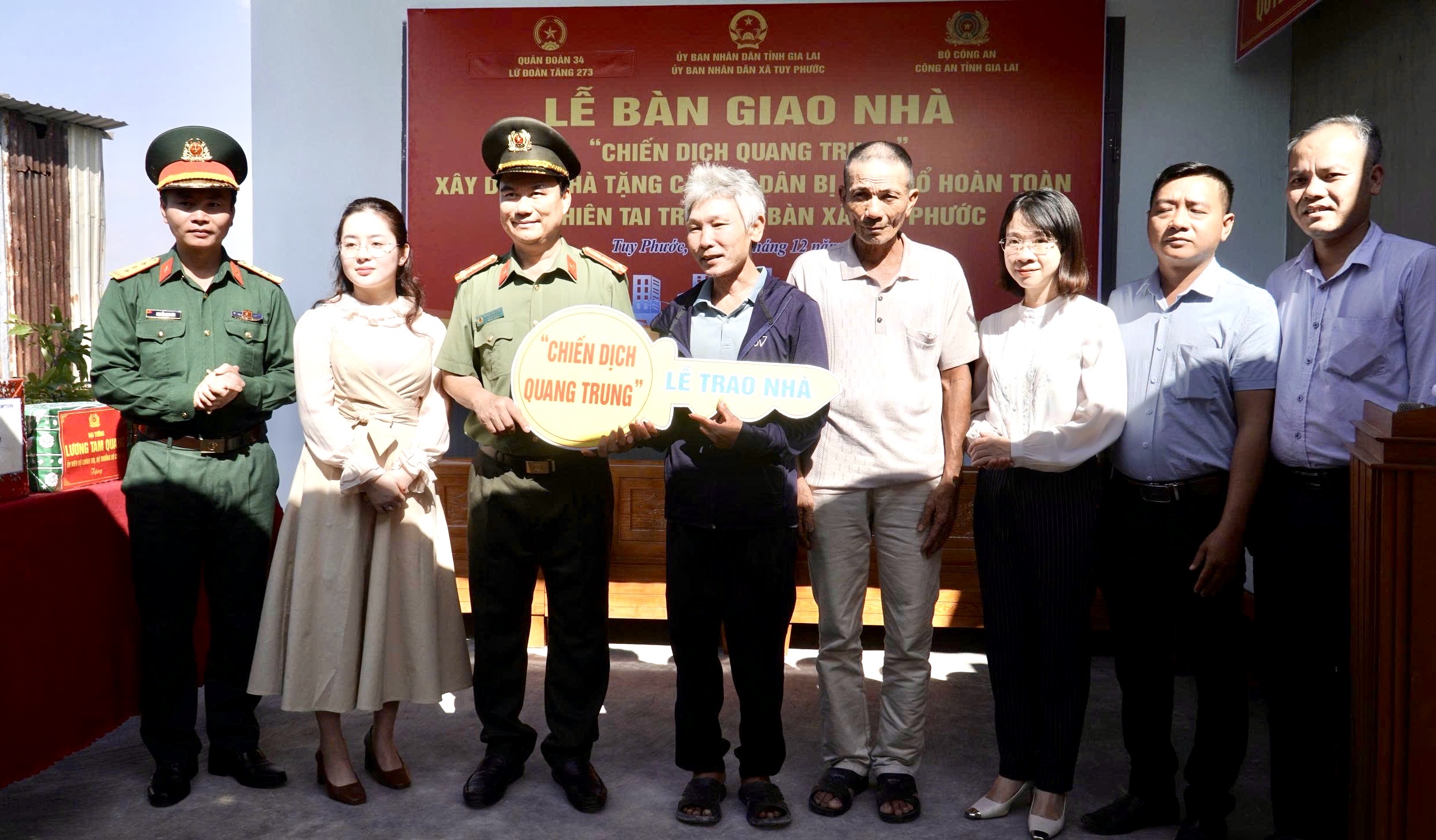 Niềm vui ng&agrave;y cuối năm trong những căn nh&agrave; mới từ "Chiến dịch Quang Trung" ở Gia Lai- Ảnh 1.