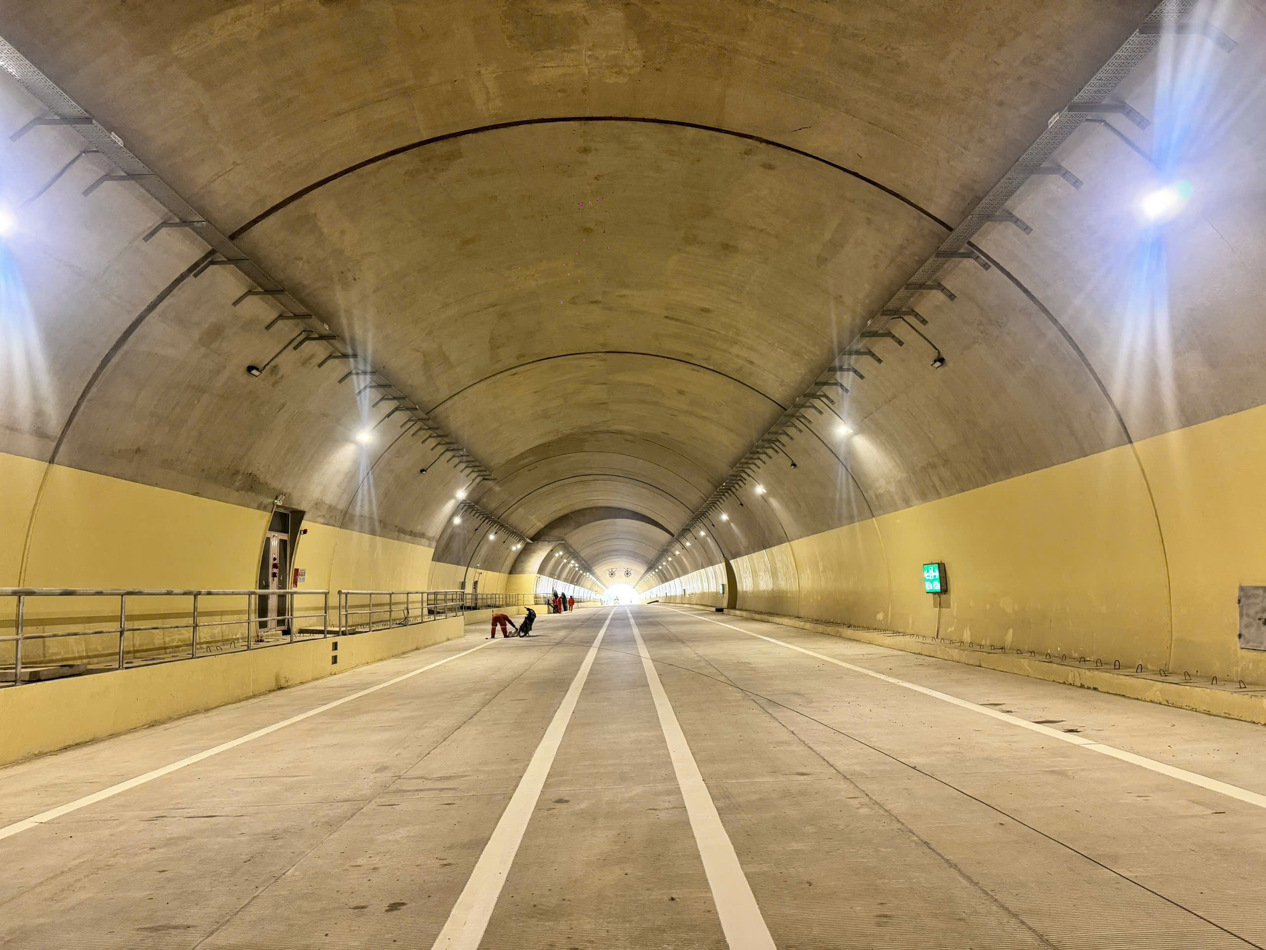 Dự &aacute;n th&agrave;nh phần lớn nhất cao tốc Bắc - Nam giai đoạn 2 về đ&iacute;ch trước 8 th&aacute;ng- Ảnh 3.