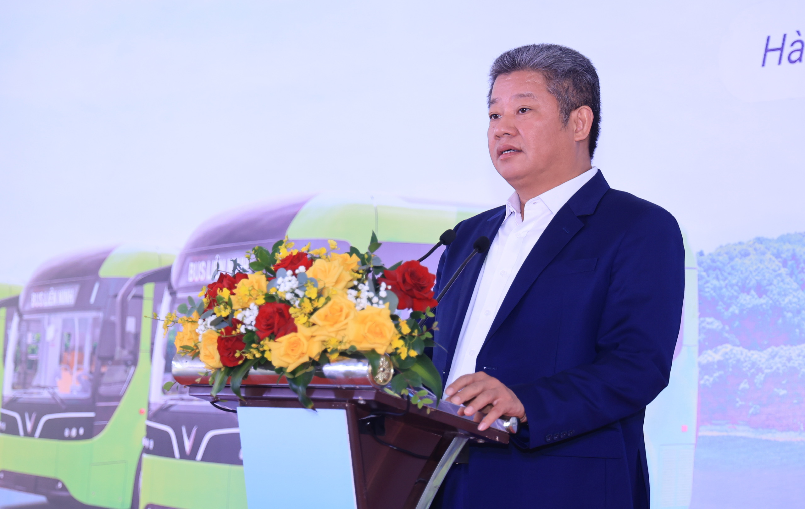 H&agrave; Nội th&ecirc;m một doanh nghiệp chuyển đổi to&agrave;n bộ phương tiện sang xe bu&yacute;t điện
- Ảnh 3.