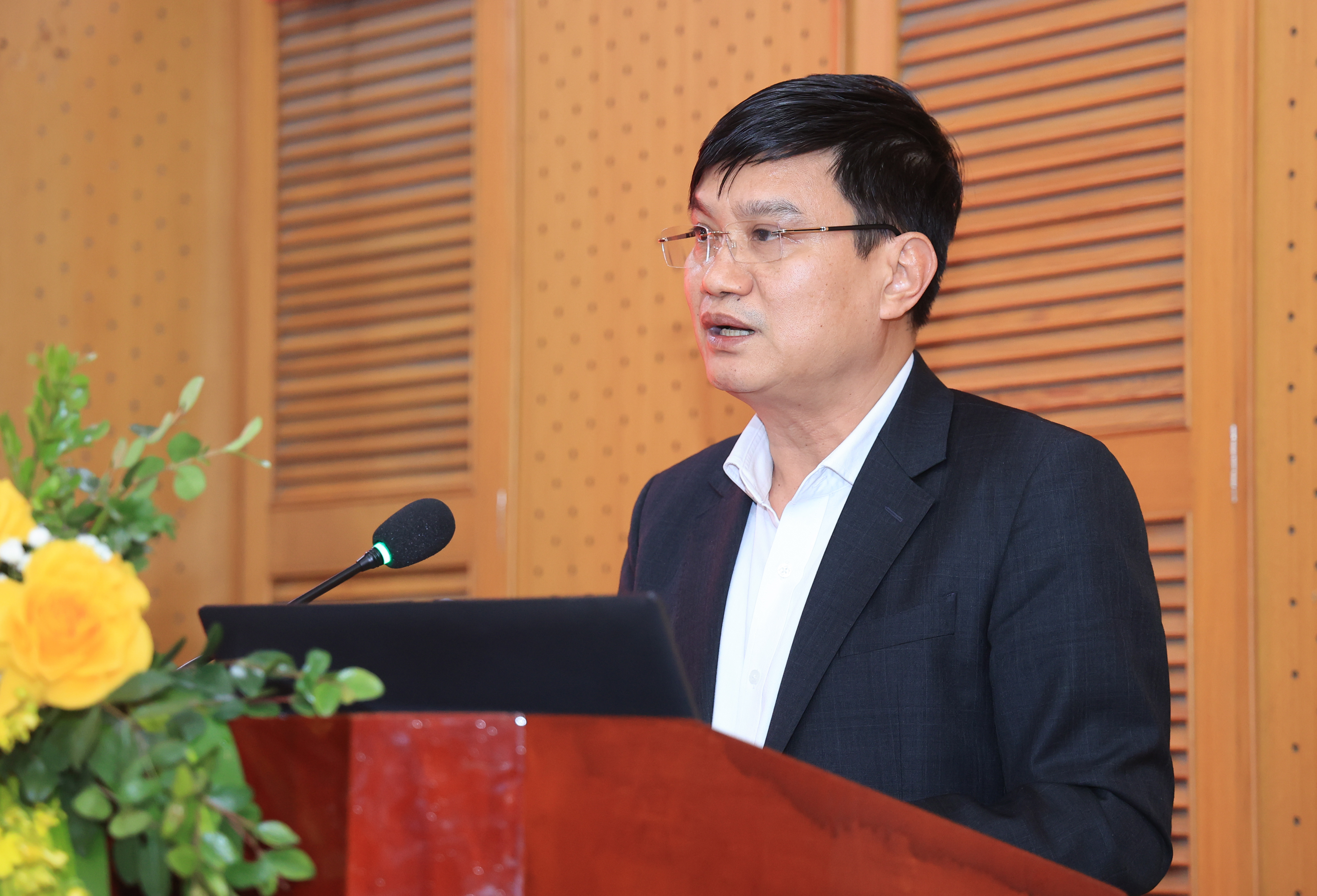 Đảng ủy Bộ X&acirc;y dựng tập huấn c&ocirc;ng t&aacute;c b&aacute;o c&aacute;o vi&ecirc;n, cộng t&aacute;c vi&ecirc;n dư luận x&atilde; hội- Ảnh 1.