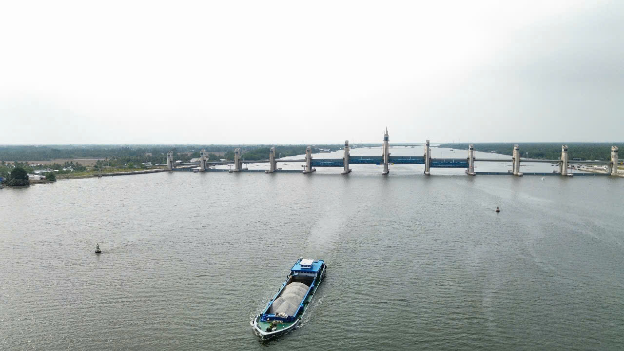 Cảng vụ Đường thủy nội địa khu vực IV đảm bảo an to&agrave;n cảng bến, tuyến luồng- Ảnh 1.