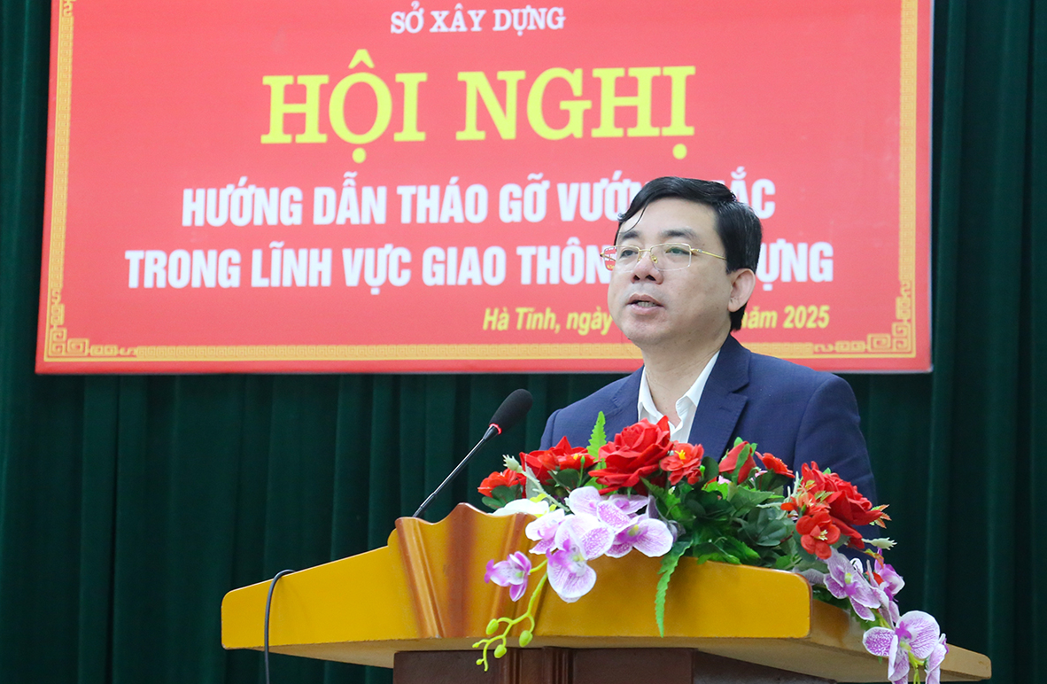 H&agrave; Tĩnh: Gần 200 c&aacute;n bộ phường, x&atilde; được n&acirc;ng cao kiến thức lĩnh vực x&acirc;y dựng v&agrave; giao th&ocirc;ng- Ảnh 1.