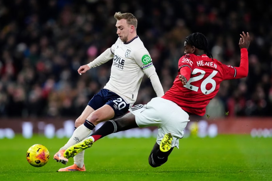 Phung ph&iacute; cơ hội, MU bị West Ham cầm ch&acirc;n ngay tr&ecirc;n s&acirc;n nh&agrave;- Ảnh 1.