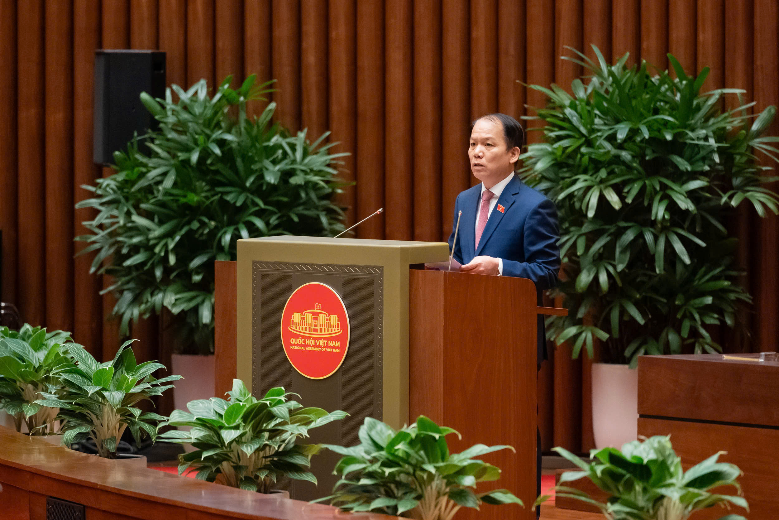 Quốc hội th&ocirc;ng qua 2 luật về gi&aacute;m định tư ph&aacute;p, thi h&agrave;nh &aacute;n d&acirc;n sự- Ảnh 2.