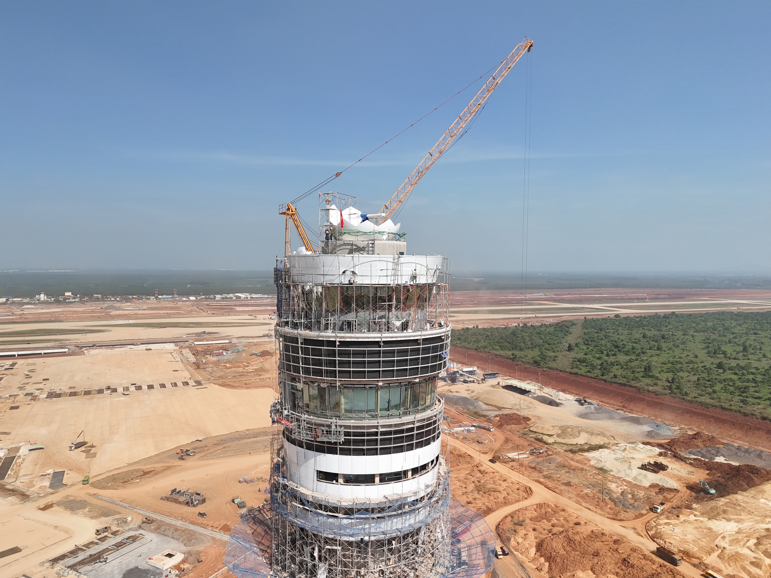 Ngắm diện mạo tháp không lưu sừng sững 123m giữa sân bay Long Thành- Ảnh 28. Ngắm diện mạo tháp không lưu sừng sững 123m giữa sân bay Long Thành- Ảnh 28.