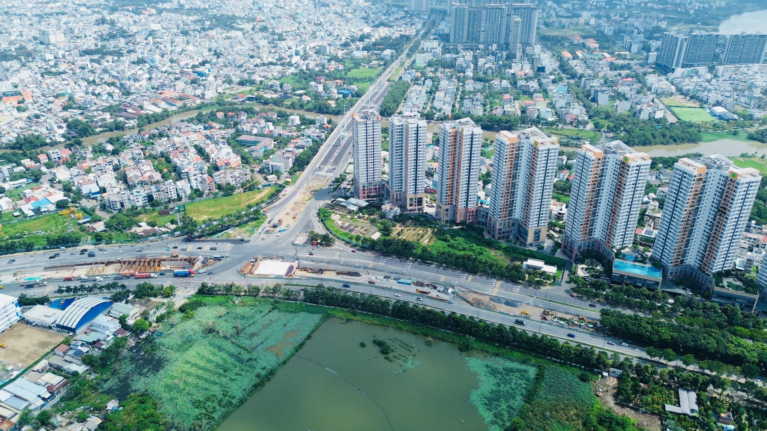 Khởi c&ocirc;ng metro Bến Th&agrave;nh - Thủ Thi&ecirc;m, cảng C&aacute;i M&eacute;p Hạ ngay sau Tết B&iacute;nh Ngọ- Ảnh 1.