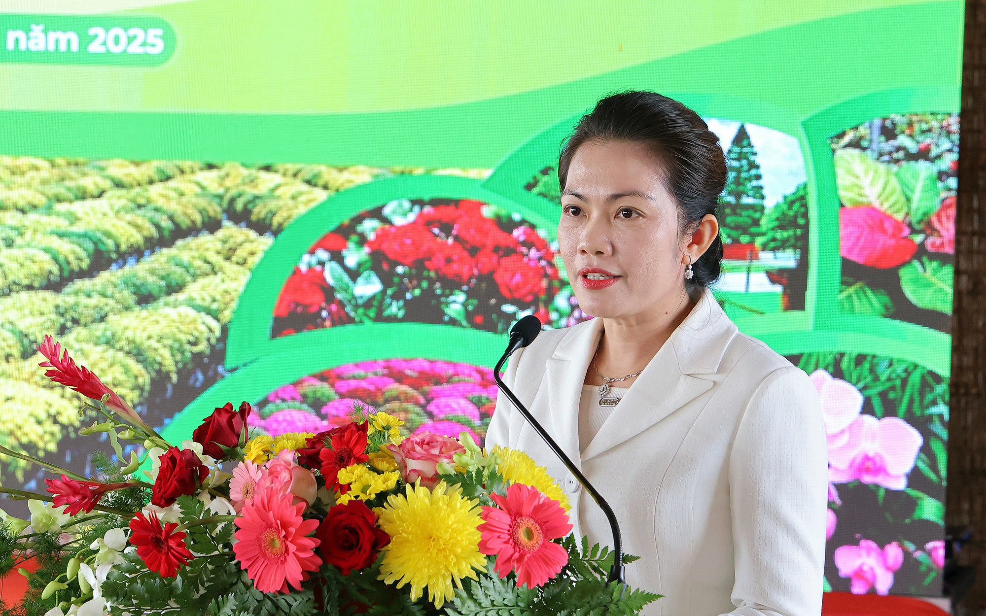 Đồng Th&aacute;p: Sắp c&oacute; Festival hoa Sa Đ&eacute;c với h&agrave;ng ng&agrave;n chậu kiểng, bon sai