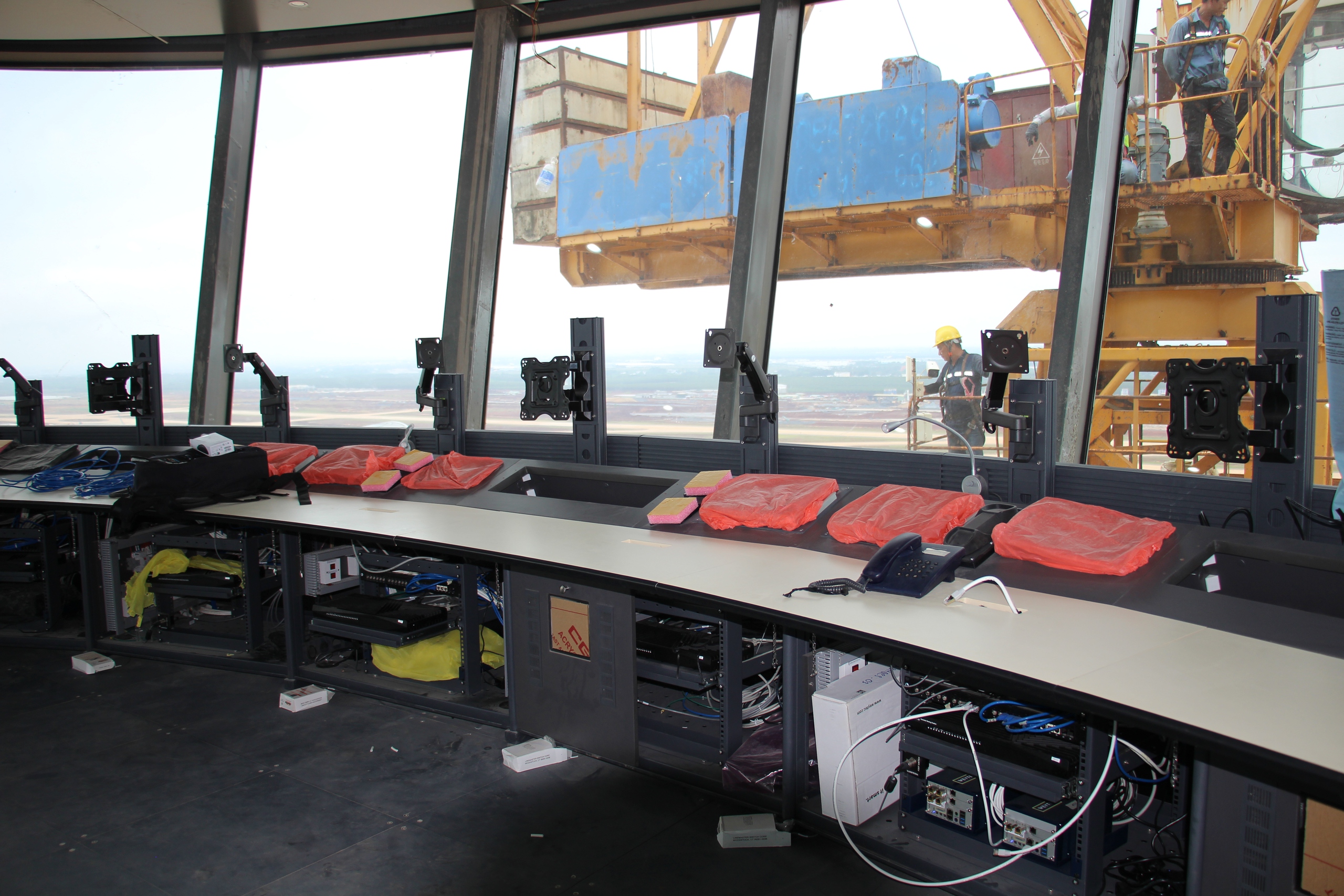 Ngắm diện mạo tháp không lưu sừng sững 123m giữa sân bay Long Thành- Ảnh 13. Ngắm diện mạo tháp không lưu sừng sững 123m giữa sân bay Long Thành- Ảnh 13.