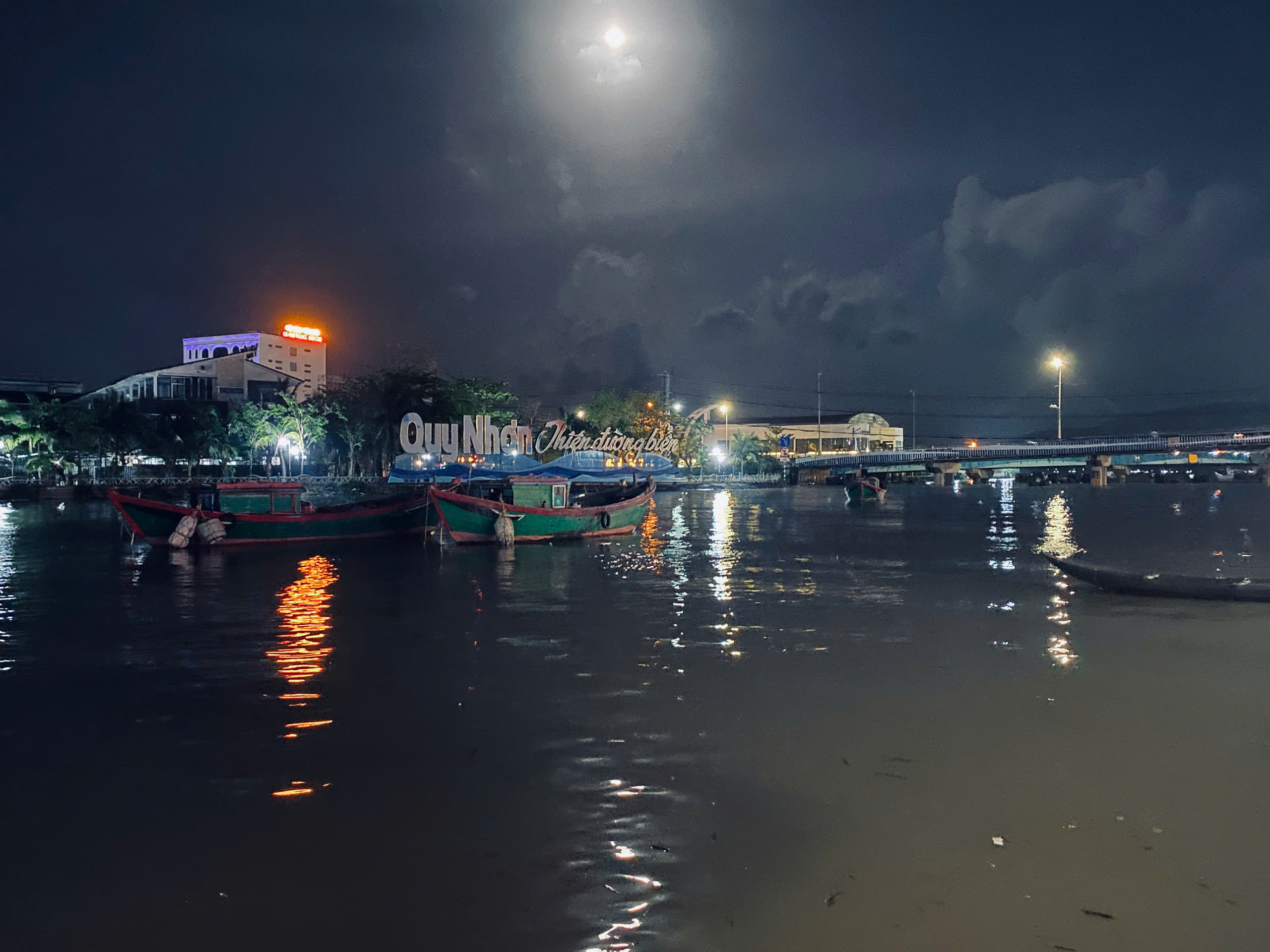 Gia Lai: Đang t&igrave;m kiếm một học sinh mất t&iacute;ch tr&ecirc;n s&ocirc;ng H&agrave; Thanh- Ảnh 1.