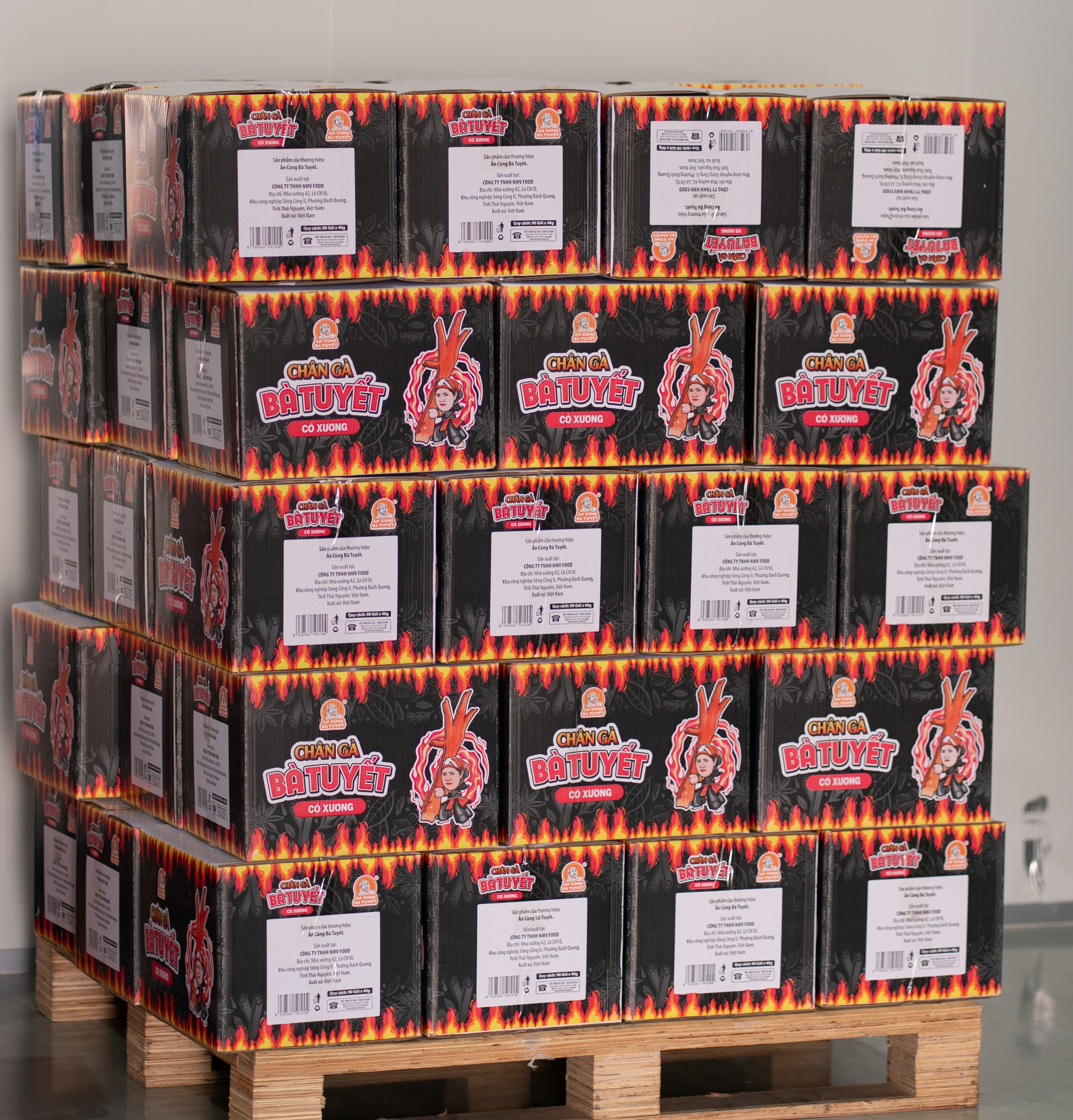 Cận cảnh cơ sở sản xuất hiện đại "Ch&acirc;n g&agrave; B&agrave; Tuyết"- Ảnh 25.