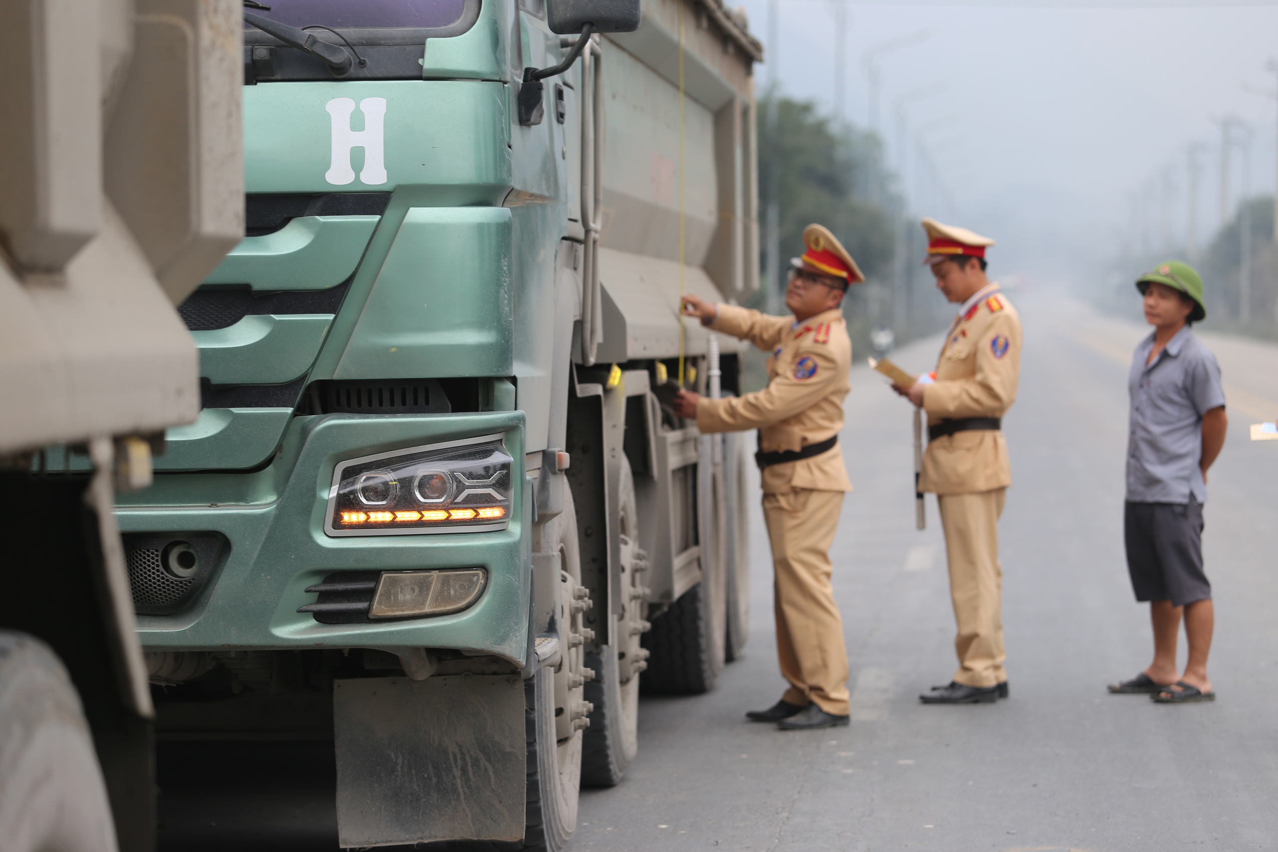 Phú Thọ: Thông tư 39 góp phần giảm vi phạm về xe cơi nới, chở quá tải- Ảnh 3. Phú Thọ: Thông tư 39 góp phần giảm vi phạm về xe cơi nới, chở quá tải- Ảnh 3.