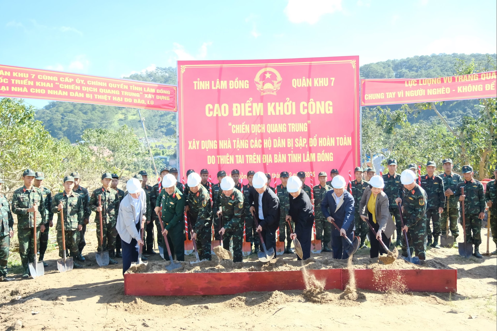 Ph&oacute; Thủ tướng B&ugrave;i Thanh Sơn: L&acirc;m Đồng sớm ho&agrave;n th&agrave;nh chiến dịch hỗ trợ nh&agrave; ở cho b&agrave; con- Ảnh 3.
