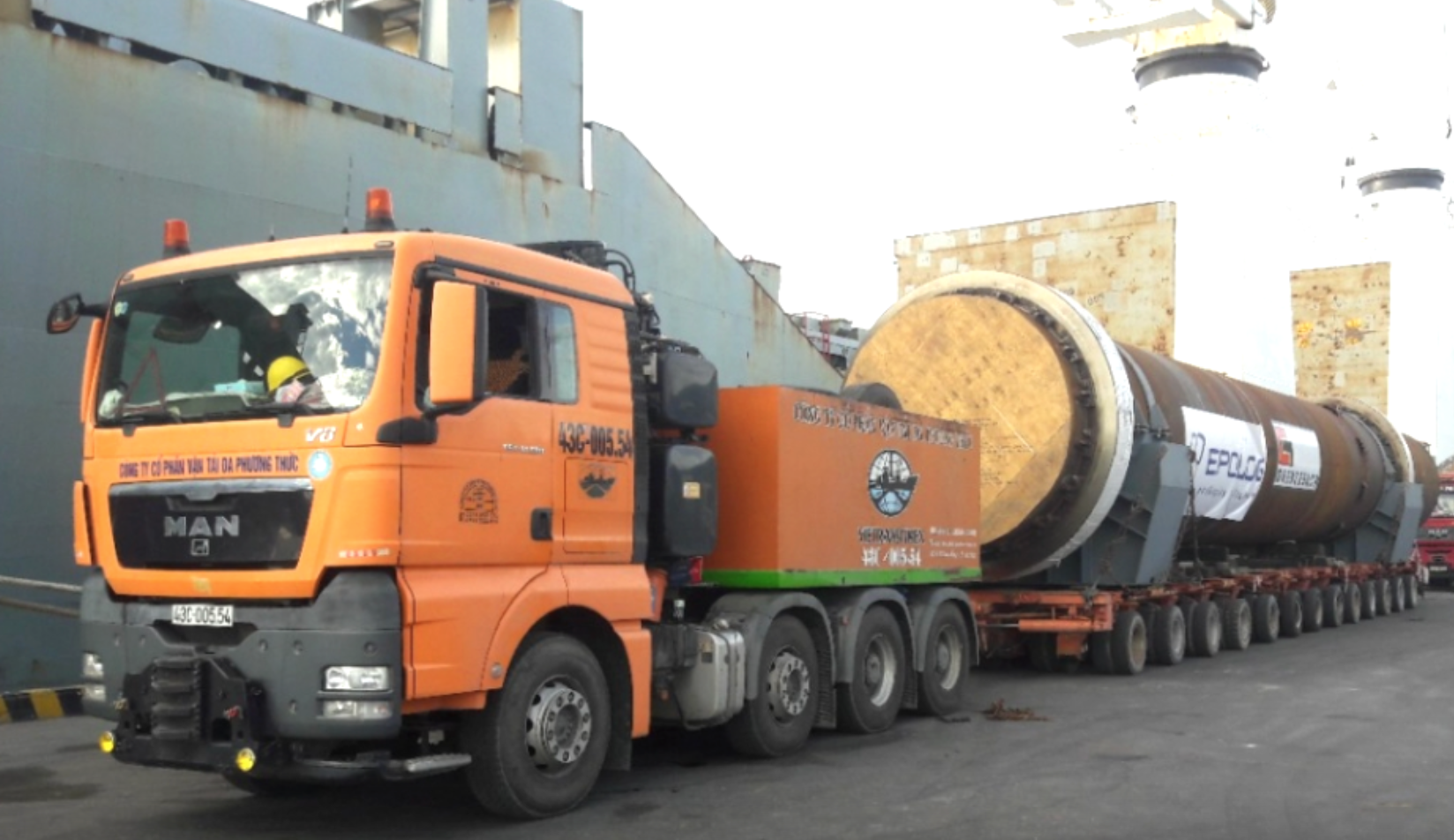 Vận tải si&ecirc;u trường, si&ecirc;u trọng: Những điều chỉnh tiến bộ của Th&ocirc;ng tư 12- Ảnh 1.