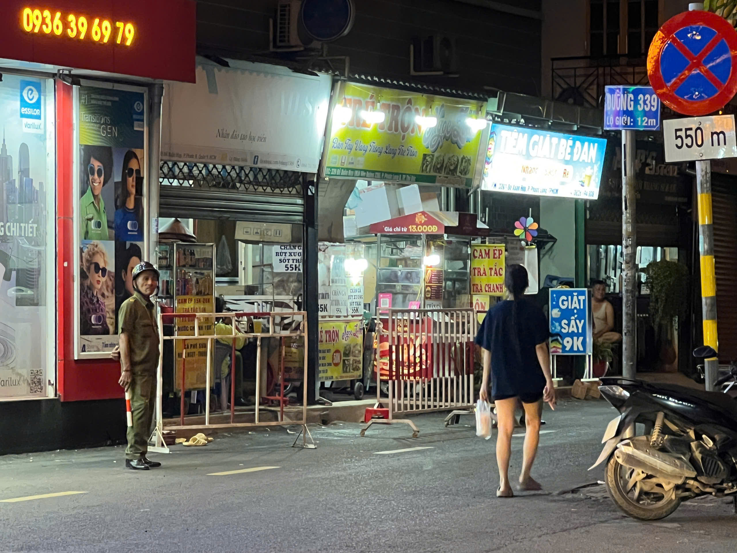 TP.HCM: Cự c&atilde;i nhau, người đ&agrave;n &ocirc;ng bị đ&acirc;m tử vong tr&ecirc;n phố- Ảnh 1.