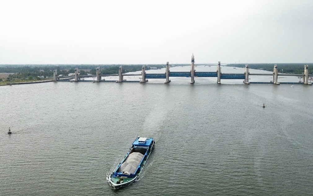 Cảng vụ Đường thủy nội địa khu vực IV đảm bảo an to&agrave;n cảng bến, tuyến luồng