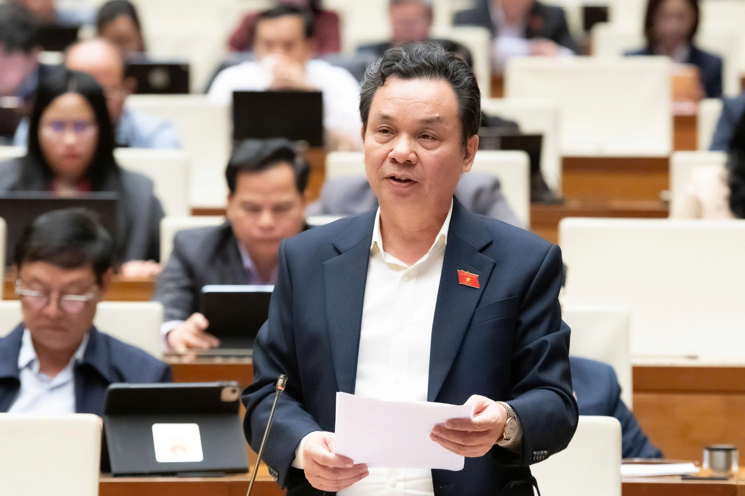 Trao cơ chế mở đường cải tạo chung cư cũ, gỡ điểm nghẽn ph&aacute;t triển hạ tầng cho H&agrave; Nội- Ảnh 1.