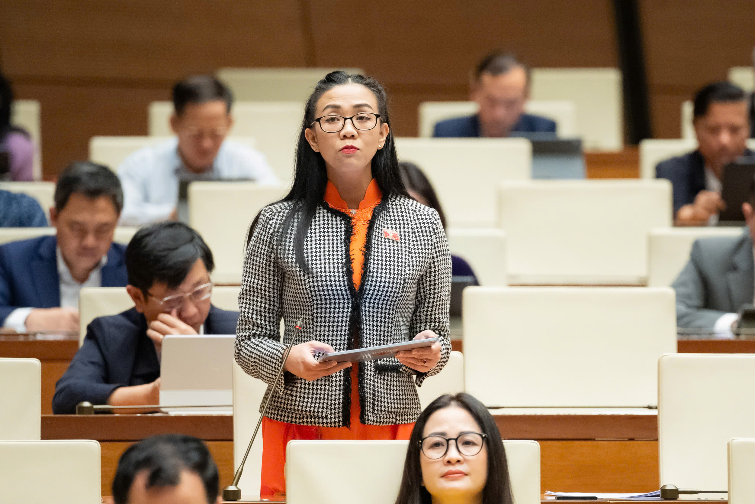 ĐBQH: Khuyến kh&iacute;ch ph&aacute;t triển điện hạt nh&acirc;n m&ocirc;-đun nhỏ cần lộ tr&igrave;nh v&agrave; kiểm so&aacute;t chặt chẽ- Ảnh 1.