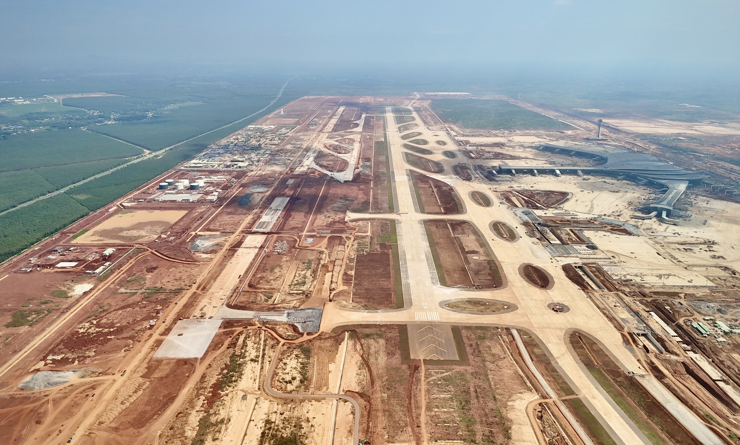 Cuộc chạy đua b&ecirc;n trong nh&agrave; ga &ldquo;tr&aacute;i tim&rdquo; s&acirc;n bay Long Th&agrave;nh- Ảnh 23.
