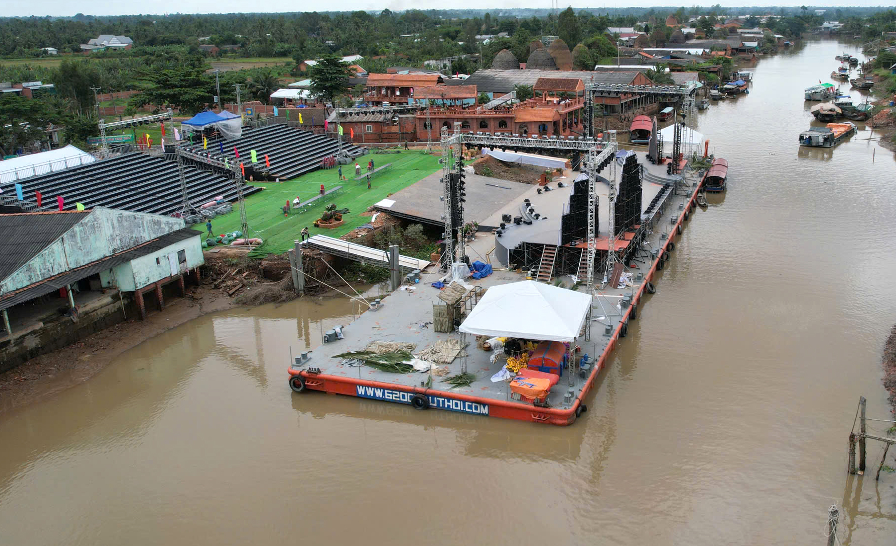 Cần Thơ huy động lực lượng đảm bảo an to&agrave;n lễ hội lễ hội Văn h&oacute;a S&ocirc;ng nước 2025- Ảnh 1.