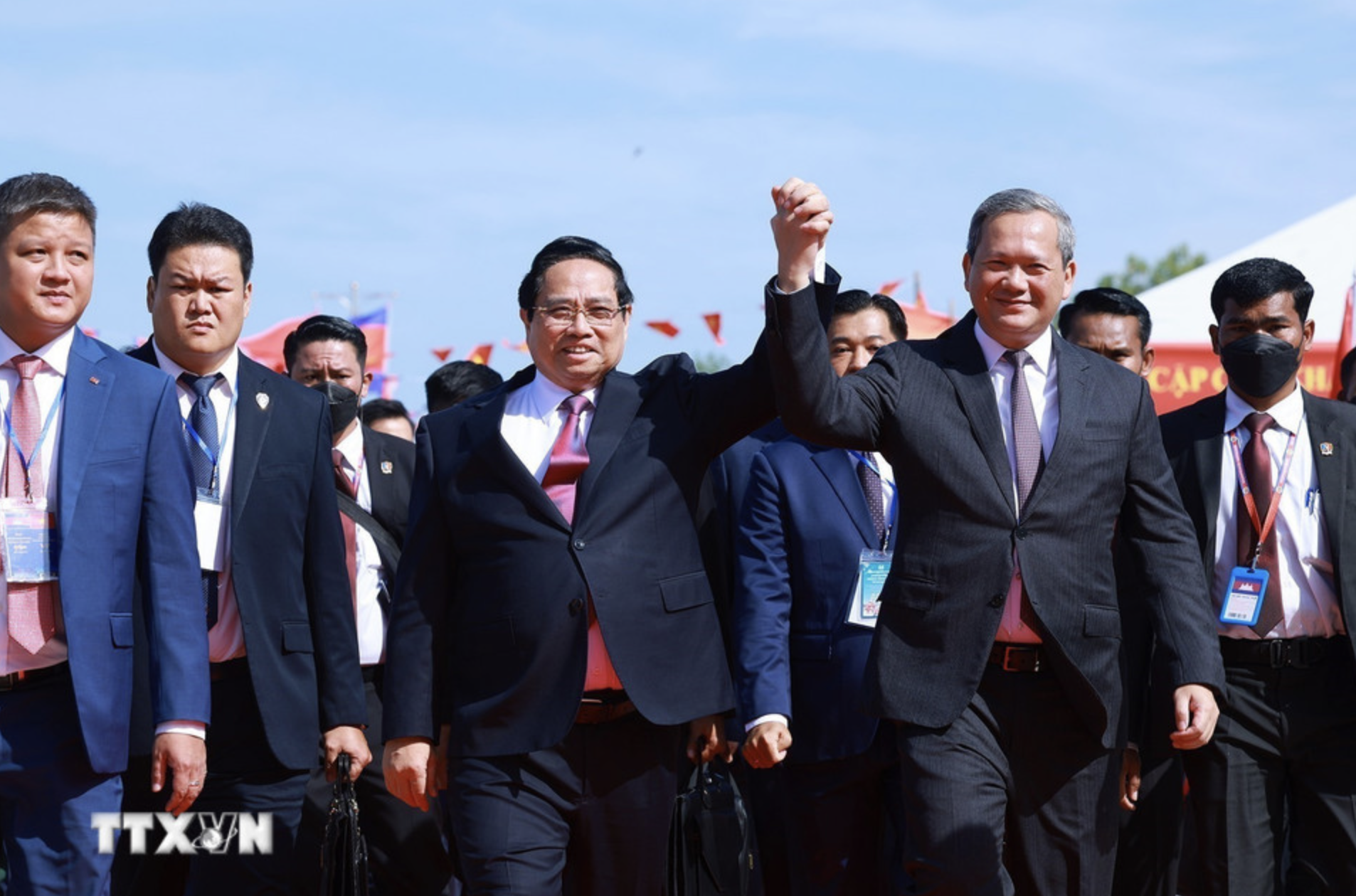 Thủ tướng Phạm Minh Ch&iacute;nh hội đ&agrave;m với Thủ tướng Campuchia Hun Manet- Ảnh 5.