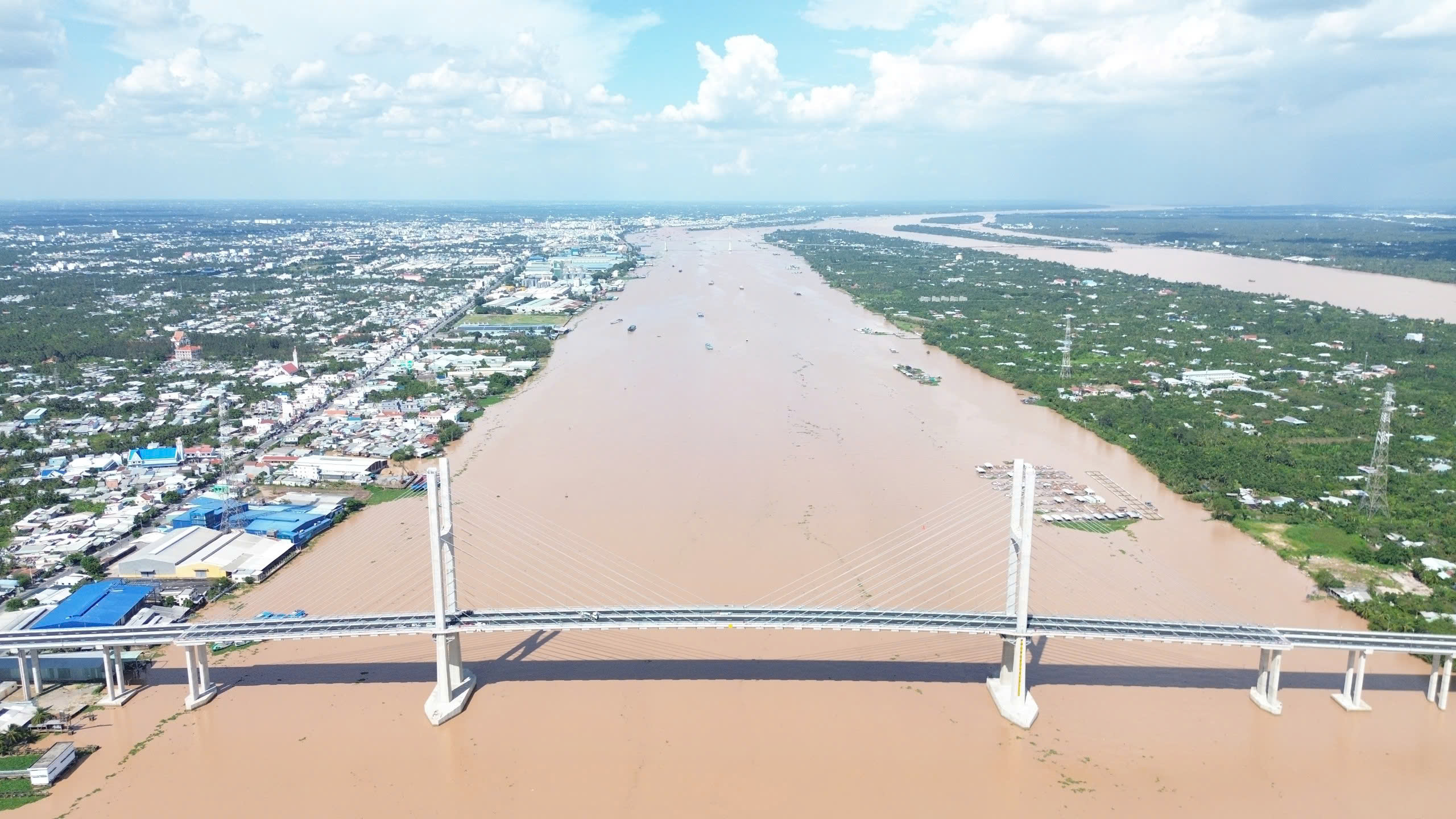 Vĩnh Long: Ưu ti&ecirc;n ph&aacute;t triển hạ tầng giao th&ocirc;ng chiến lược- Ảnh 3.