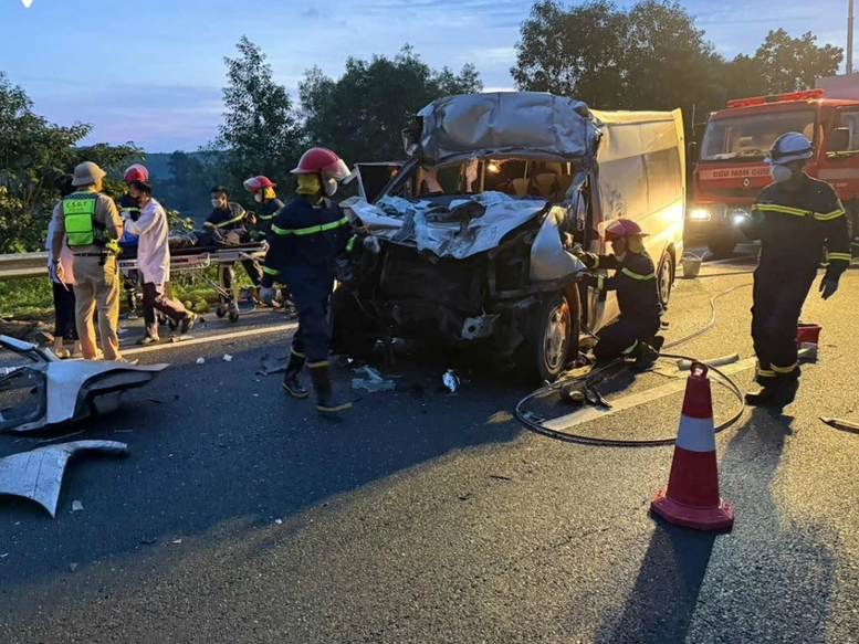 Khẩn trương điều tra nguy&ecirc;n nh&acirc;n vụ tai nạn nghi&ecirc;m trọng tr&ecirc;n cao tốc Đ&agrave; Nẵng - Quảng Ng&atilde;i- Ảnh 1.