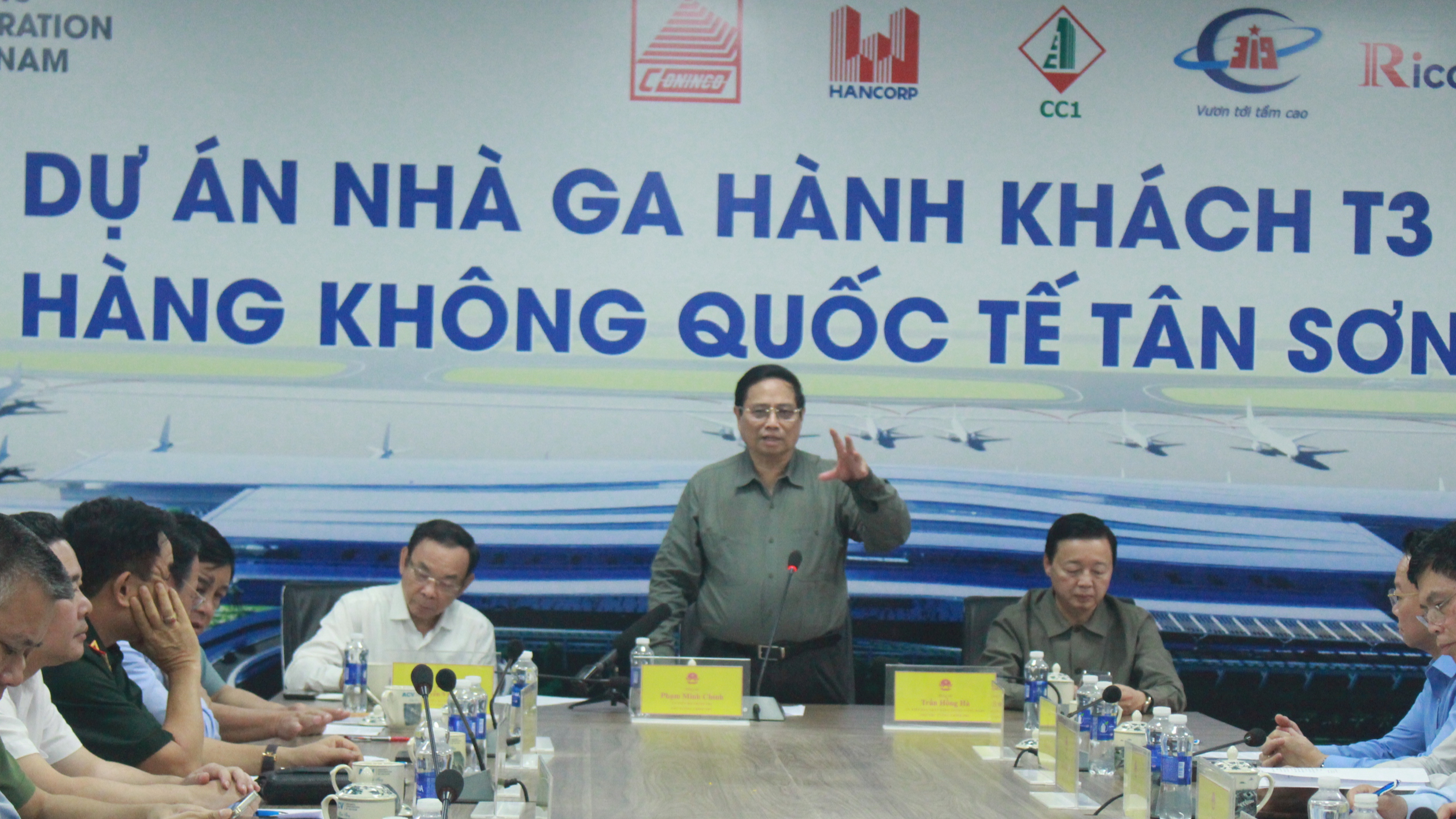 Thủ tướng: Nh&agrave; ga T3 sẽ l&agrave; c&ocirc;ng tr&igrave;nh s&aacute;ng - xanh - sạch - đẹp- Ảnh 3.