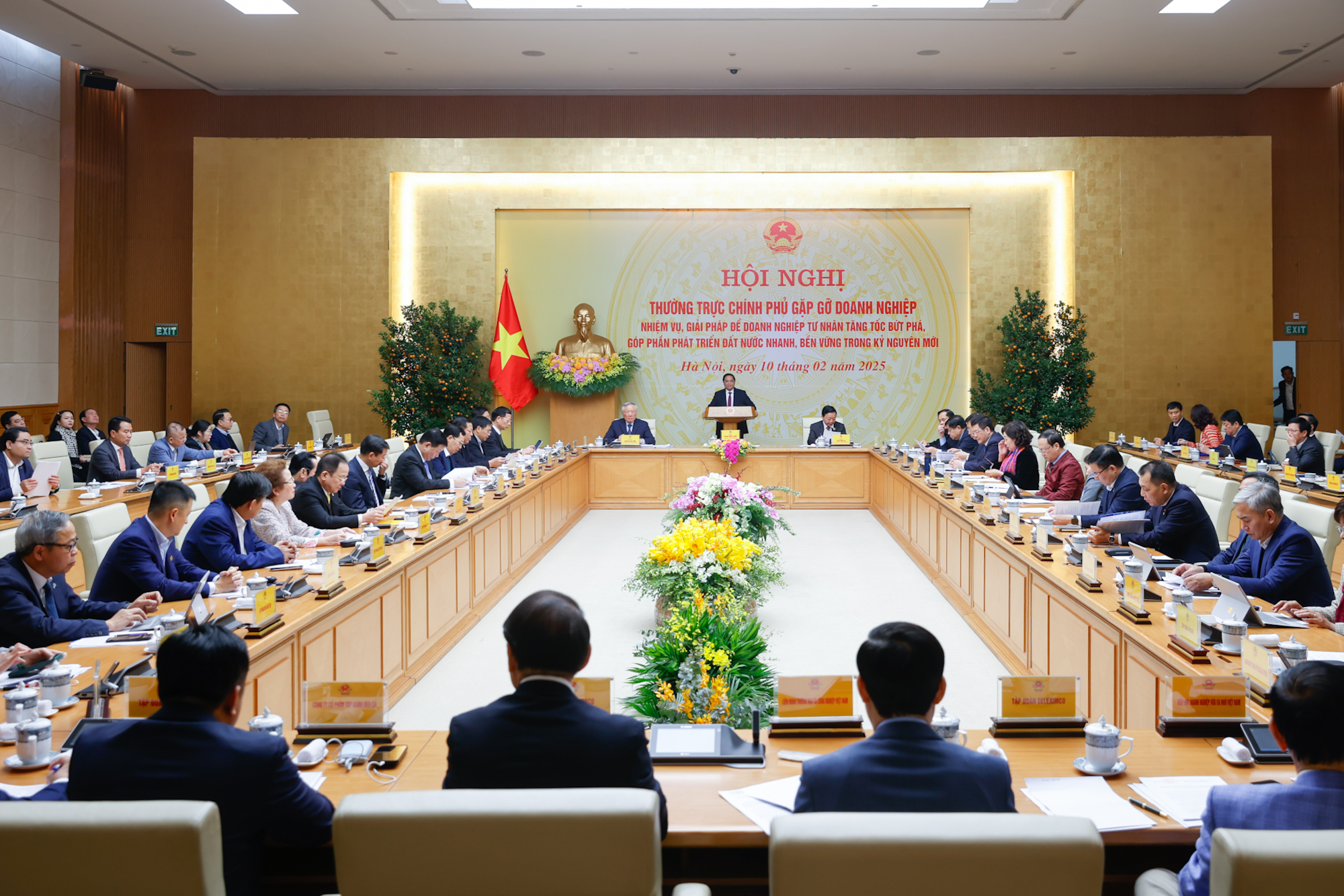 Thủ tướng k&ecirc;u gọi doanh nghiệp tham gia c&aacute;c dự &aacute;n tầm cỡ của đất nước- Ảnh 2.