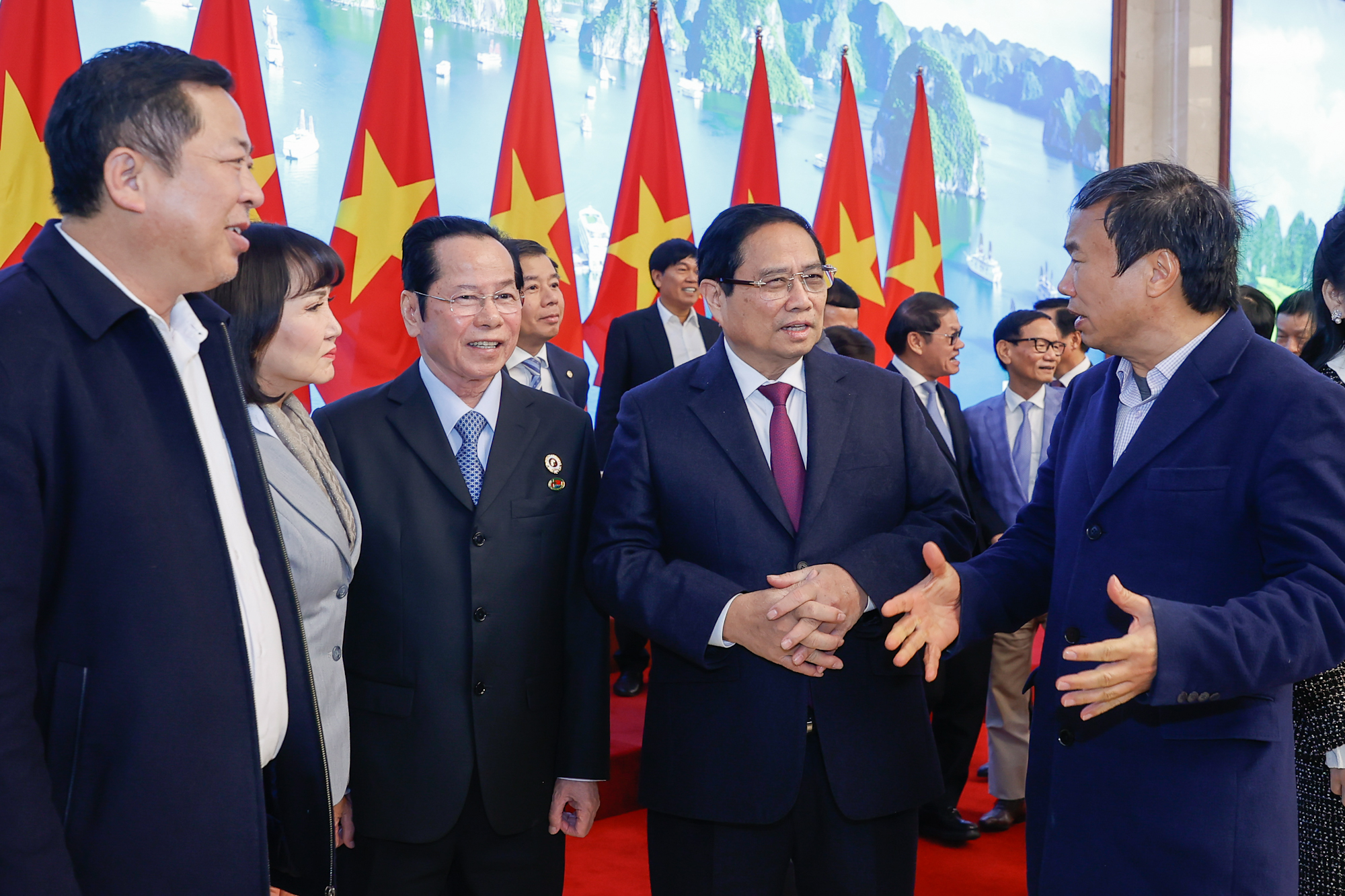 Thủ tướng: Giao doanh nghiệp tham gia dự &aacute;n lớn với cam kết cụ thể- Ảnh 8.
