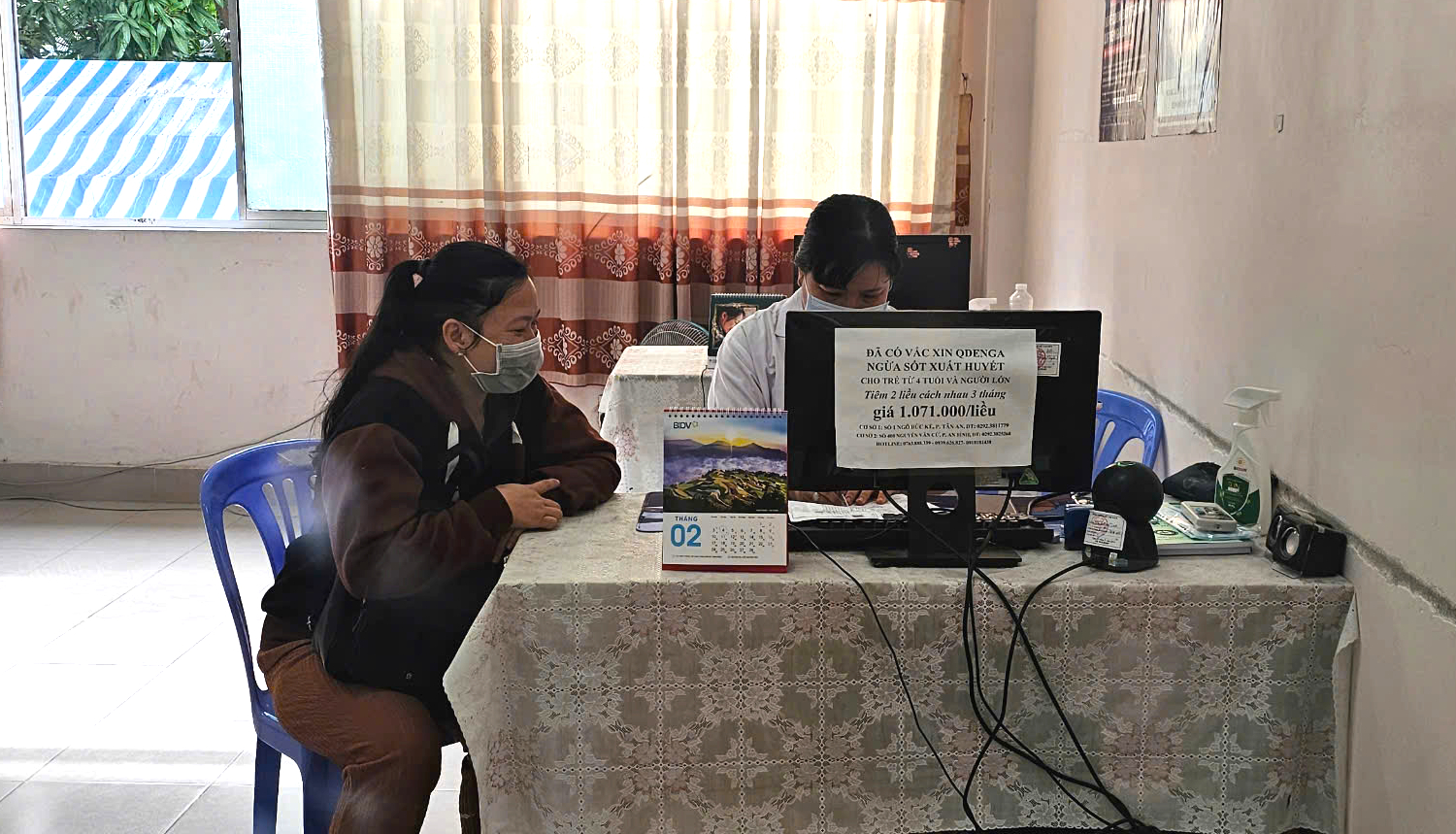 Người d&acirc;n Cần Thơ, Tr&agrave; Vinh đổ x&ocirc; đi ti&ecirc;m vaccine c&uacute;m m&ugrave;a- Ảnh 3.