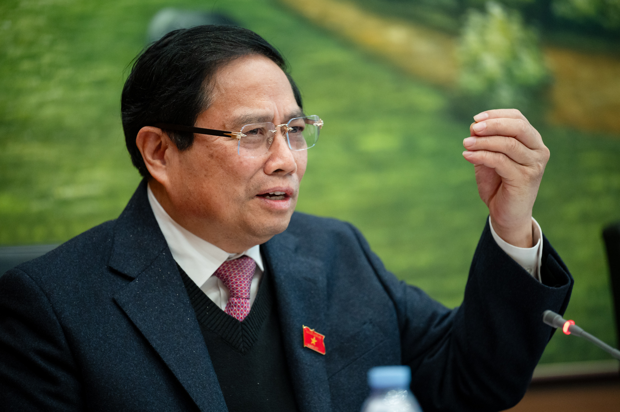 Thủ tướng: Nghị quyết kh&ocirc;ng c&oacute; t&iacute;nh ph&aacute;p quy, ban h&agrave;nh kh&ocirc;ng ai d&aacute;m l&agrave;m- Ảnh 1.