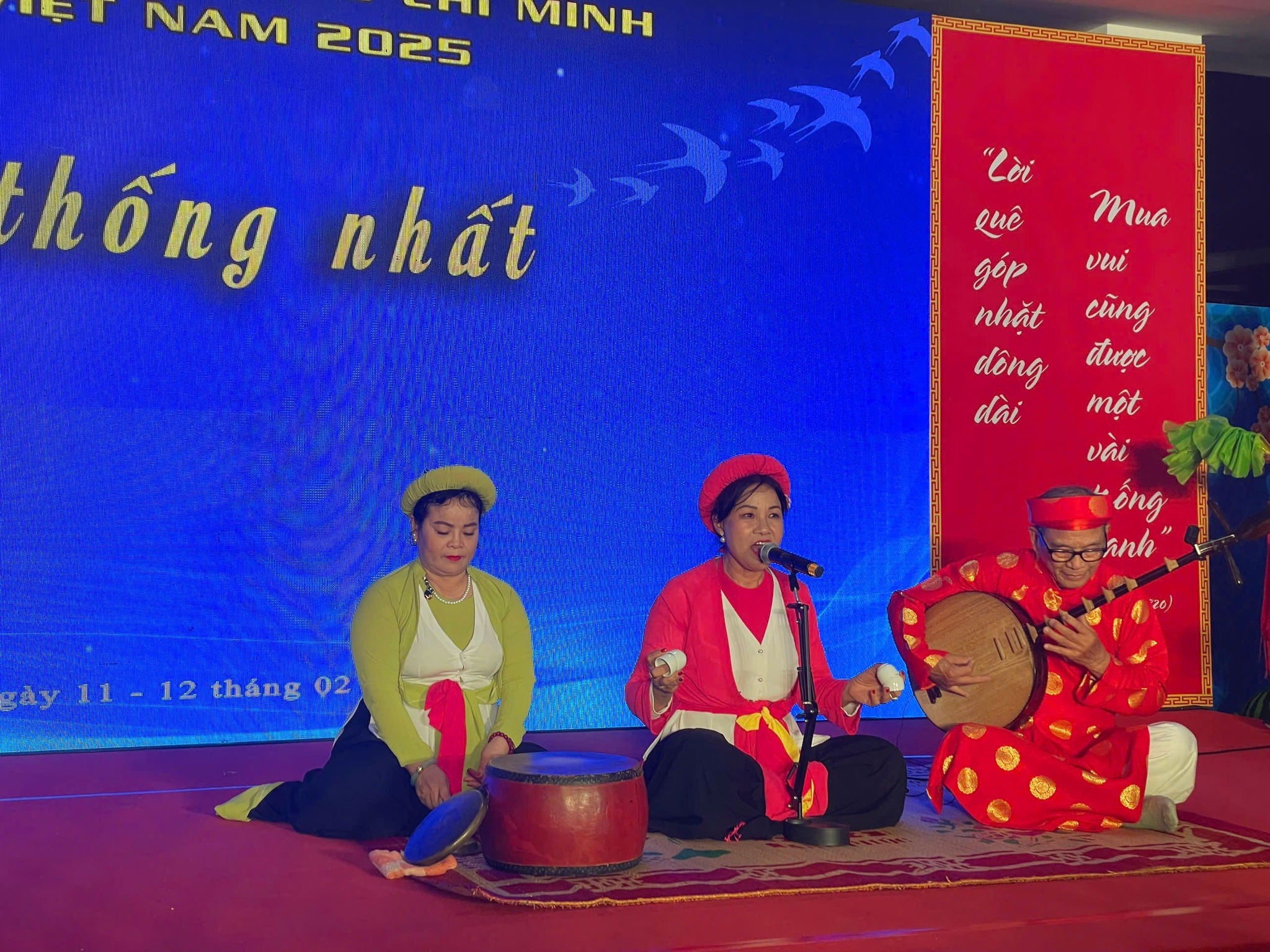 Ng&agrave;y Thơ Việt Nam 2025: Gửi th&ocirc;ng điệp về h&ograve;a b&igrave;nh, c&aacute;i đẹp v&agrave; kh&aacute;t vọng sống- Ảnh 4.