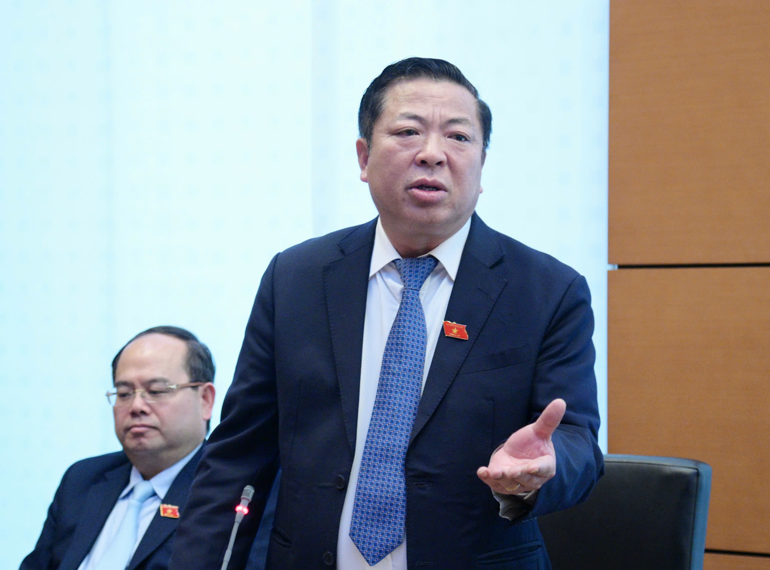 Bộ trưởng, trưởng ng&agrave;nh phải chịu tr&aacute;ch nhiệm đến c&ugrave;ng khi x&acirc;y dựng luật- Ảnh 2.