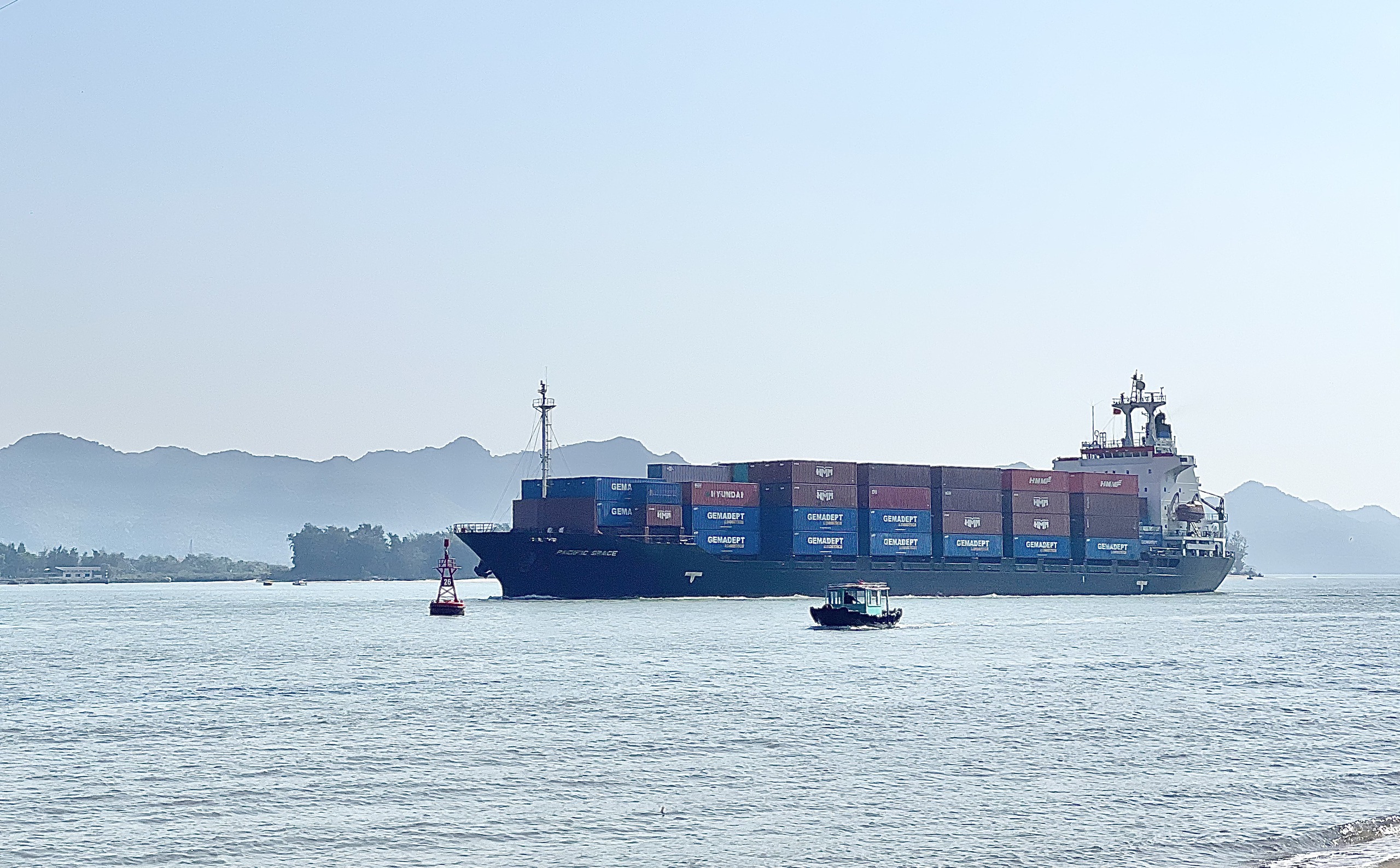 Gỡ "n&uacute;t thắt" hạ tầng cảng biển Hải Ph&ograve;ng, n&acirc;ng cao năng lực đ&oacute;n t&agrave;u lớn- Ảnh 1.