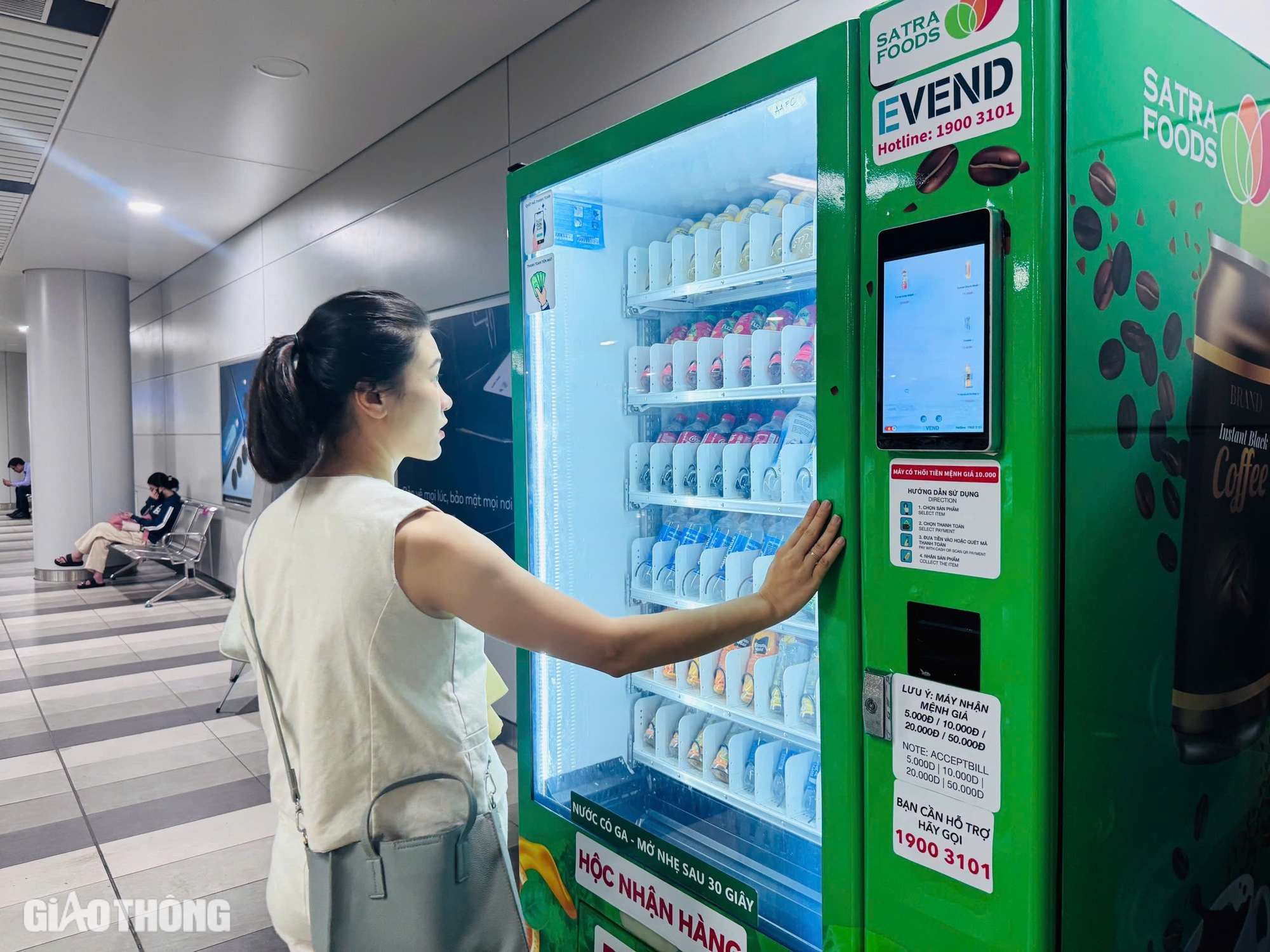 Lắp đặt hơn 250 m&agrave;n h&igrave;nh tr&ecirc;n t&agrave;u metro v&agrave; c&aacute;c nh&agrave; ga để cung cấp th&ocirc;ng tin- Ảnh 4.