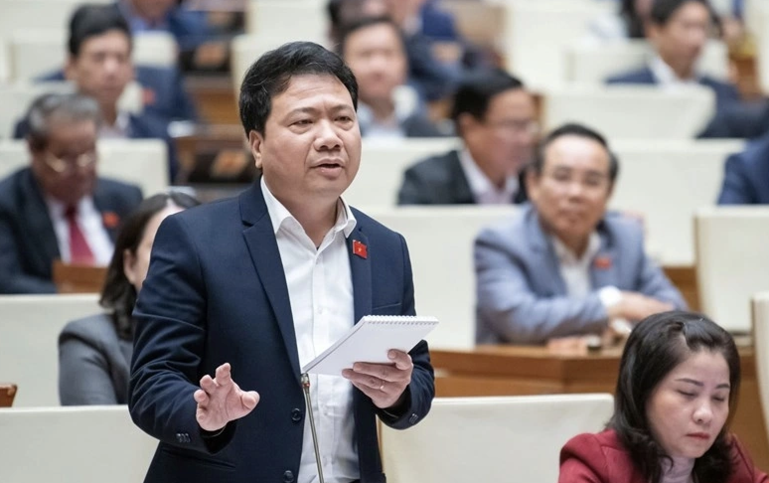 Nhiều đại biểu băn khoăn, đề nghị kh&ocirc;ng đặt t&ecirc;n "kỳ họp bất thường"- Ảnh 2.