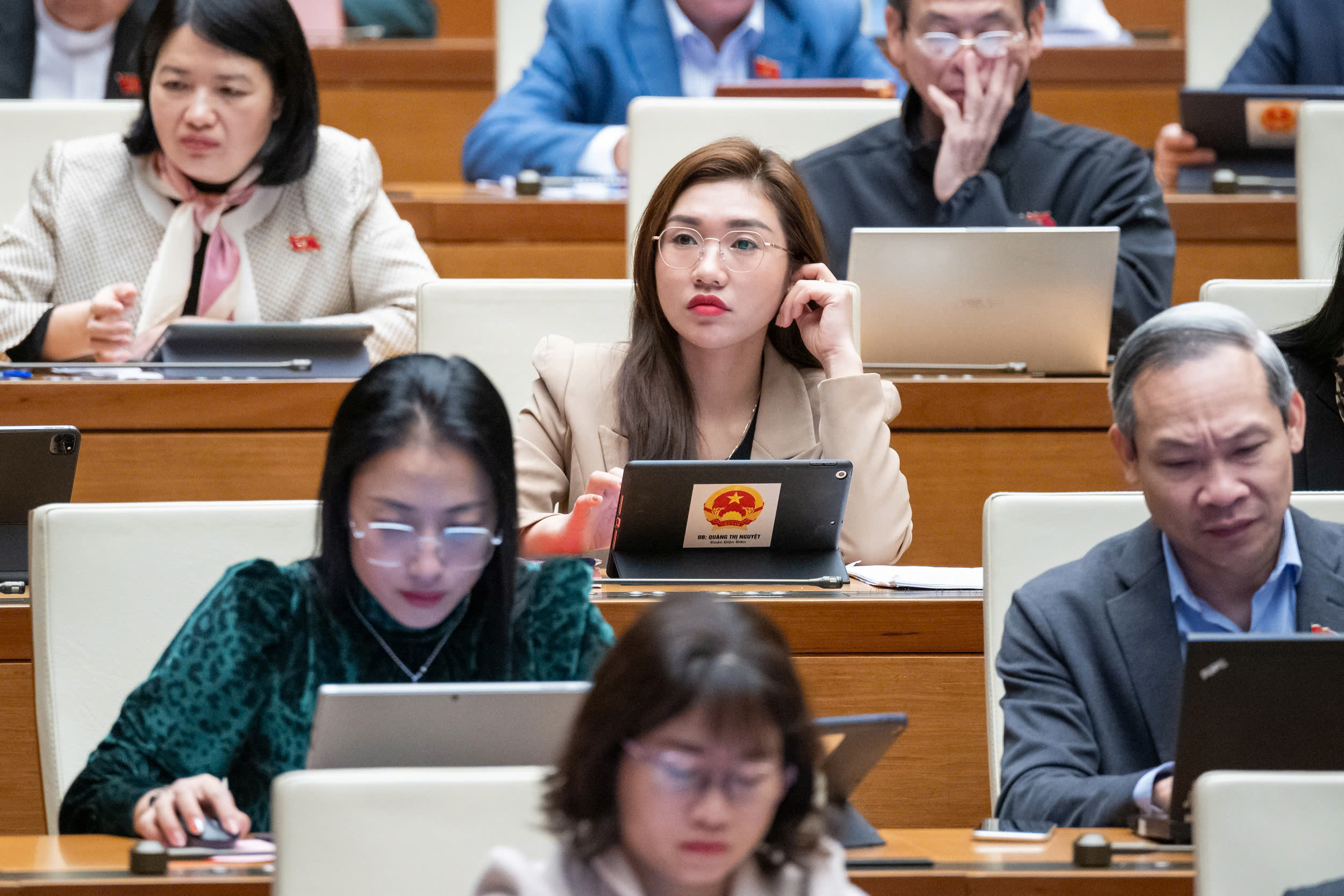 Ph&acirc;n cấp, ph&acirc;n quyền r&agrave;nh mạch, kh&ocirc;ng để việc nhỏ cũng đẩy l&ecirc;n Thủ tướng- Ảnh 3.