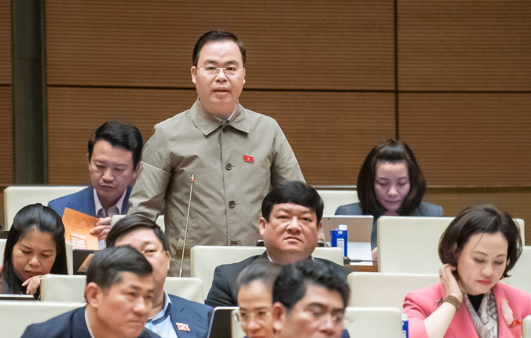 Ph&acirc;n cấp, ph&acirc;n quyền r&agrave;nh mạch, kh&ocirc;ng để việc nhỏ cũng đẩy l&ecirc;n Thủ tướng- Ảnh 2.