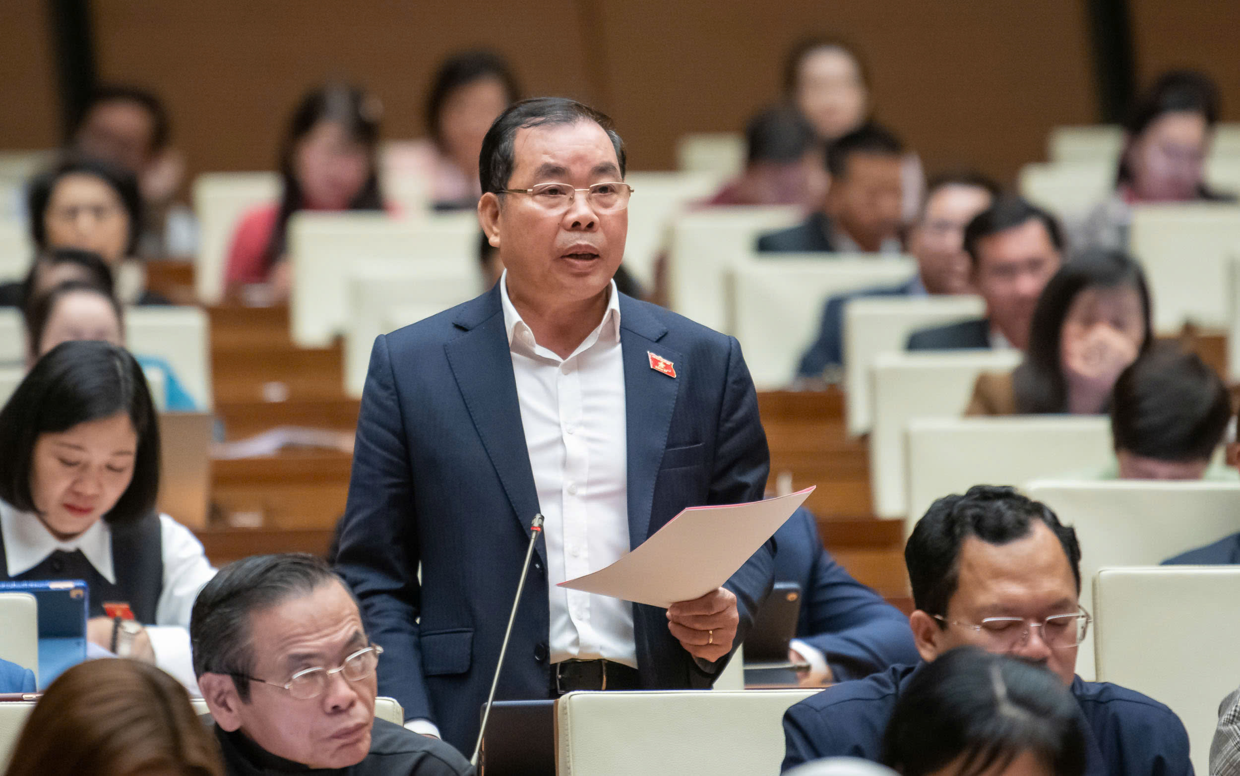 Ph&acirc;n cấp, ph&acirc;n quyền r&agrave;nh mạch, kh&ocirc;ng để việc nhỏ cũng đẩy l&ecirc;n Thủ tướng- Ảnh 1.