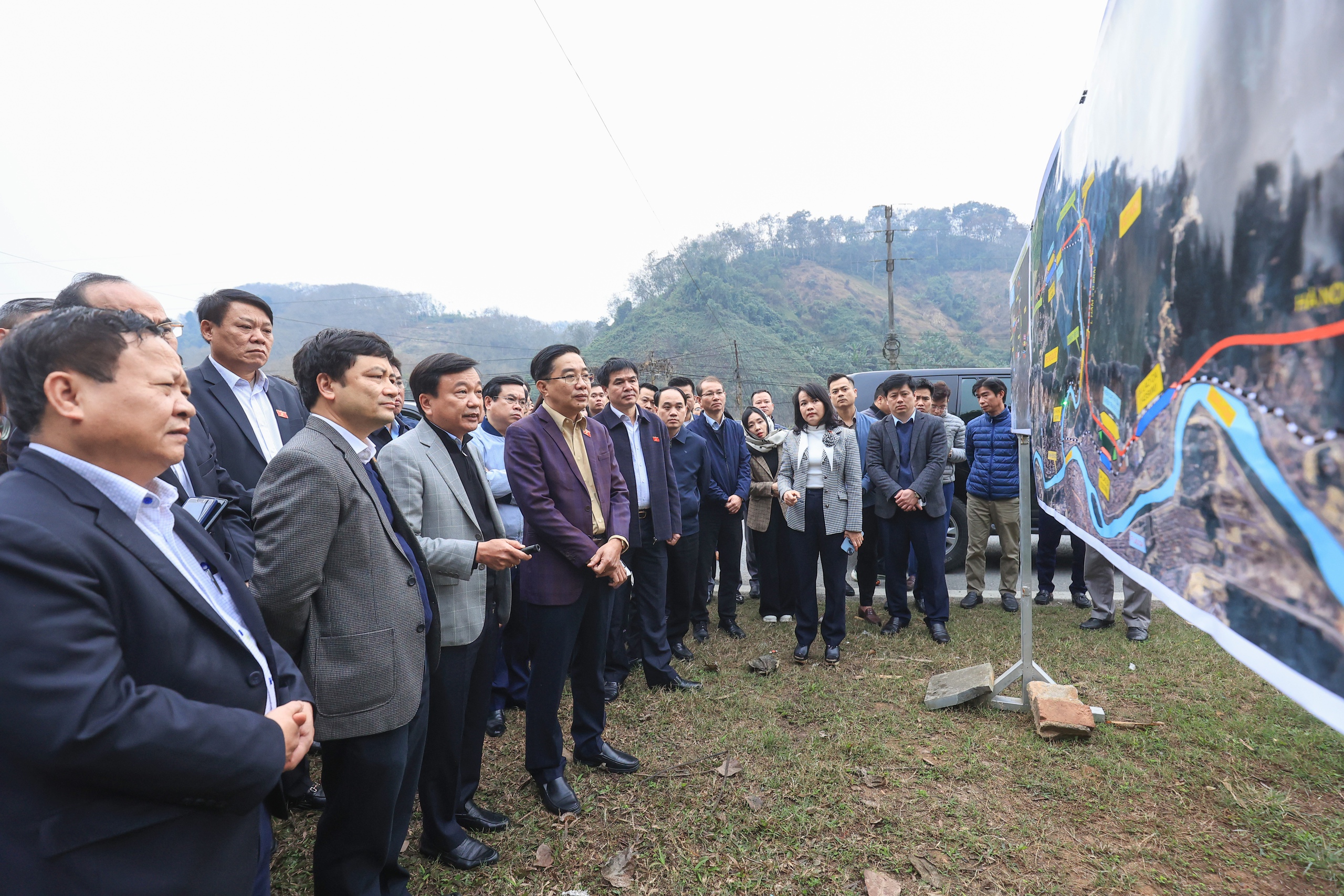 Thứ trưởng Bộ GTVT: Kh&ocirc;ng đề xuất miễn trừ tr&aacute;ch nhiệm người thực hiện dự &aacute;n đường sắt- Ảnh 3.