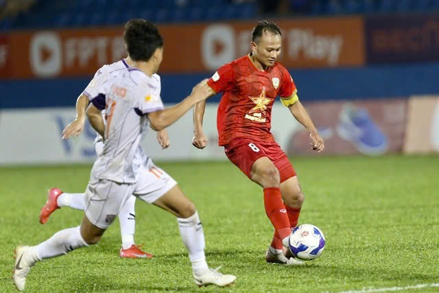Bất ngờ với đội b&oacute;ng chưa thua trận n&agrave;o ở V-League 2024-2025- Ảnh 1.