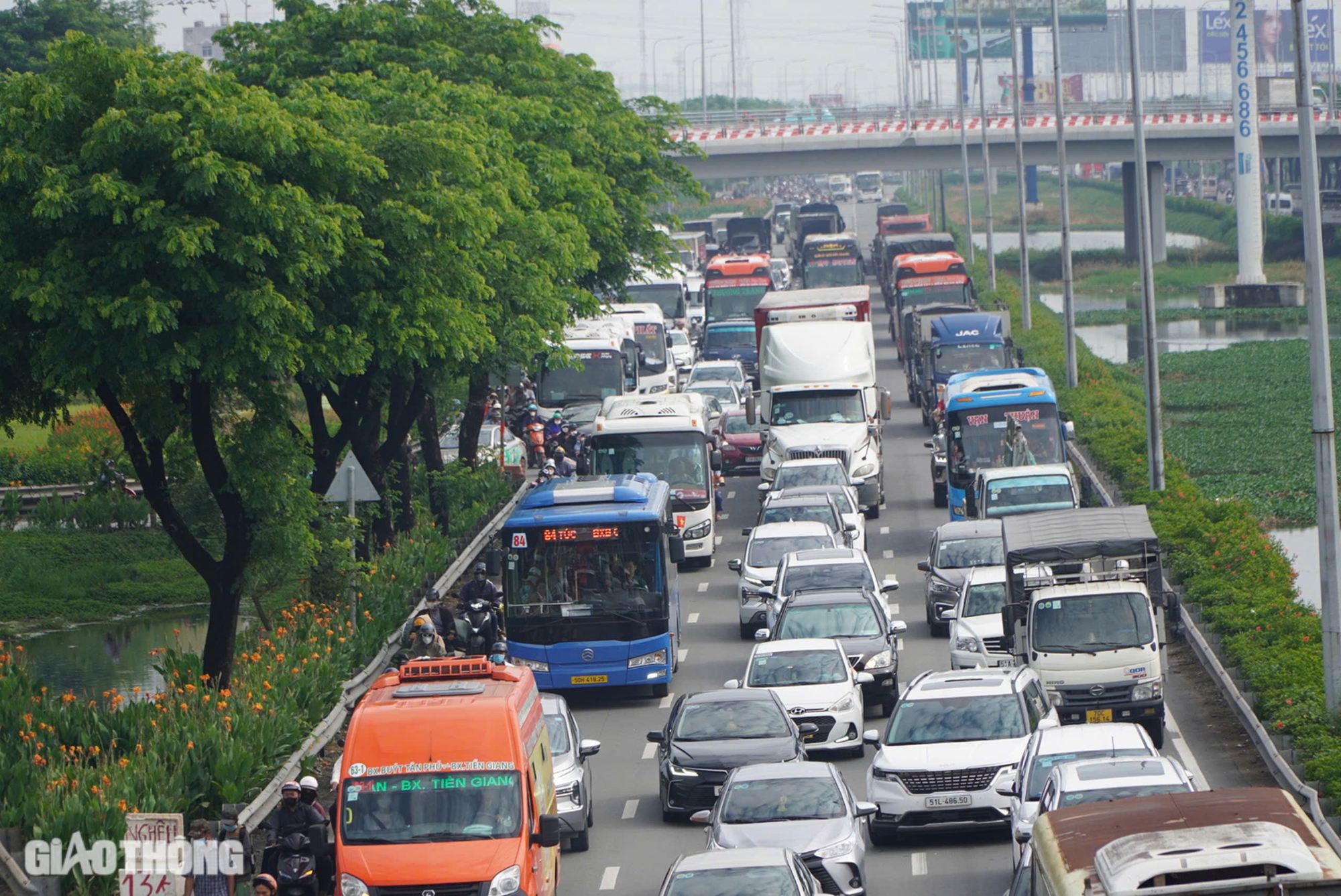 Đường về miền T&acirc;y sắp được n&acirc;ng cấp l&ecirc;n 10 - 12 l&agrave;n xe- Ảnh 8.