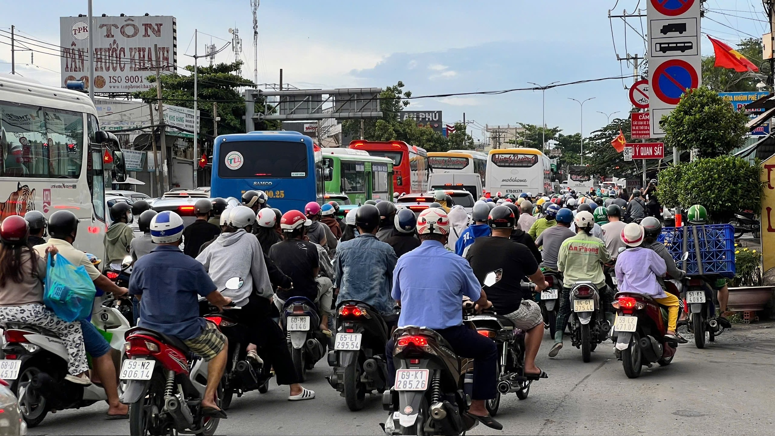 Đường về miền T&acirc;y sắp được n&acirc;ng cấp l&ecirc;n 10 - 12 l&agrave;n xe- Ảnh 7.